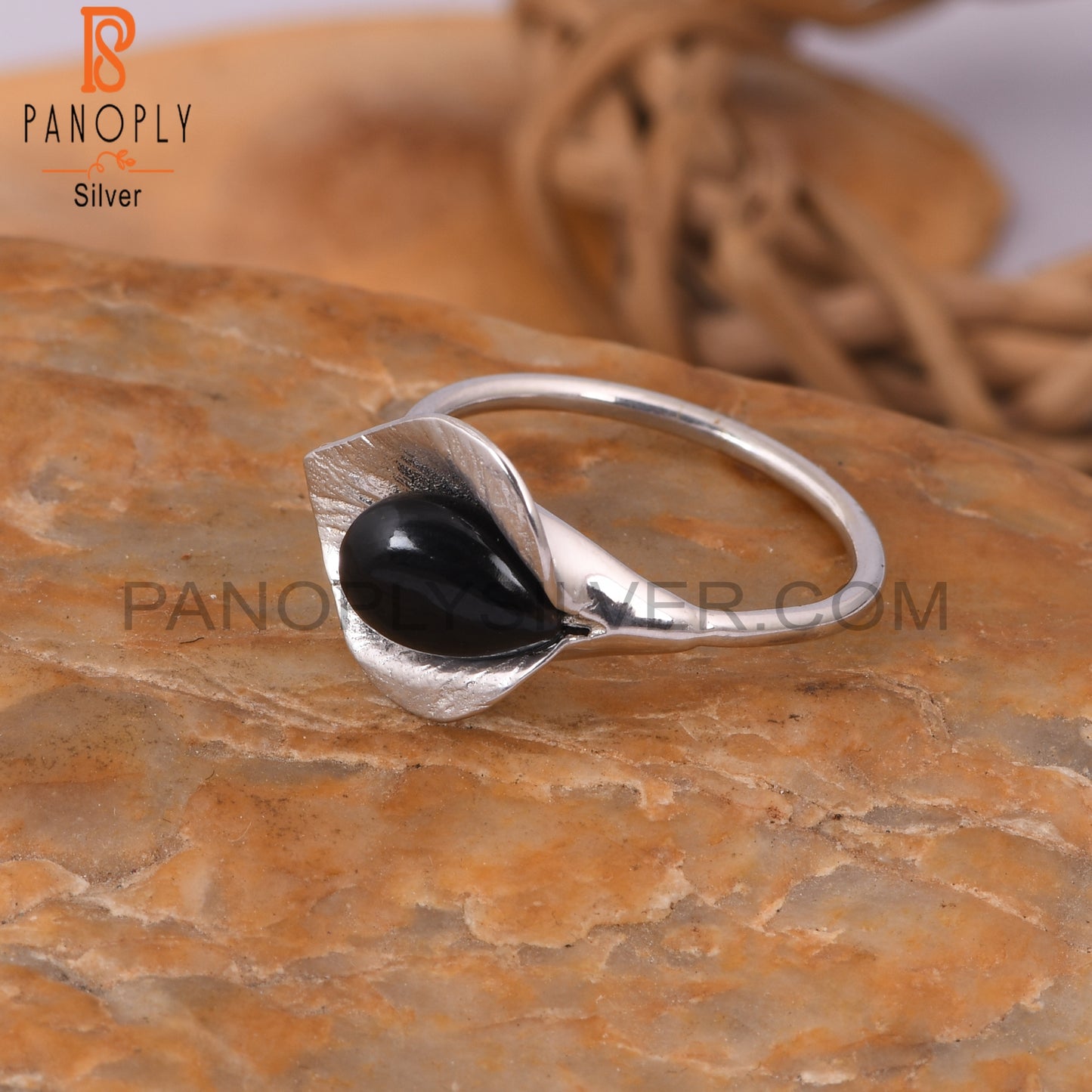Black Onyx Gemstone 925 Sterling Silver Floral Design Ring