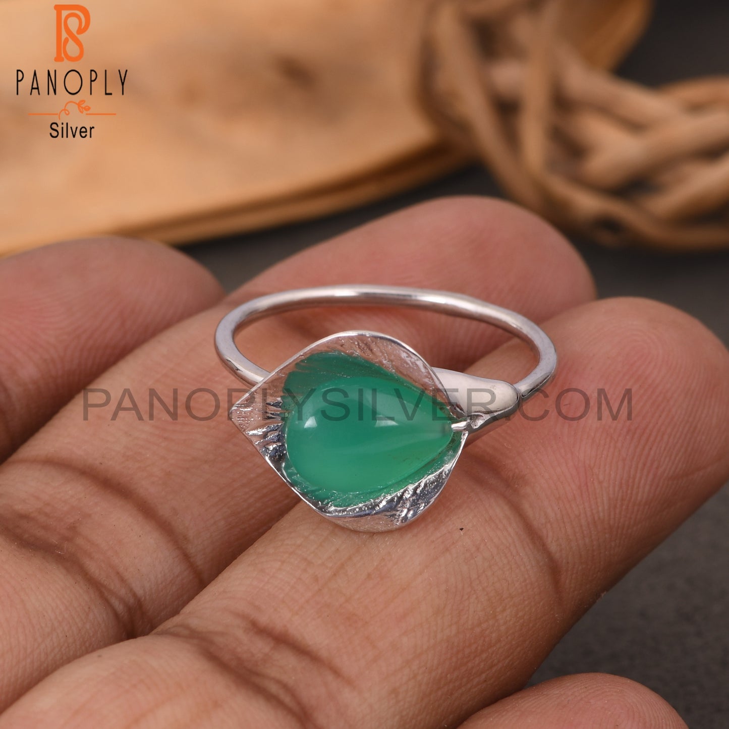 Green Onyx 925 Steling Silver Floral Style Statement Ring