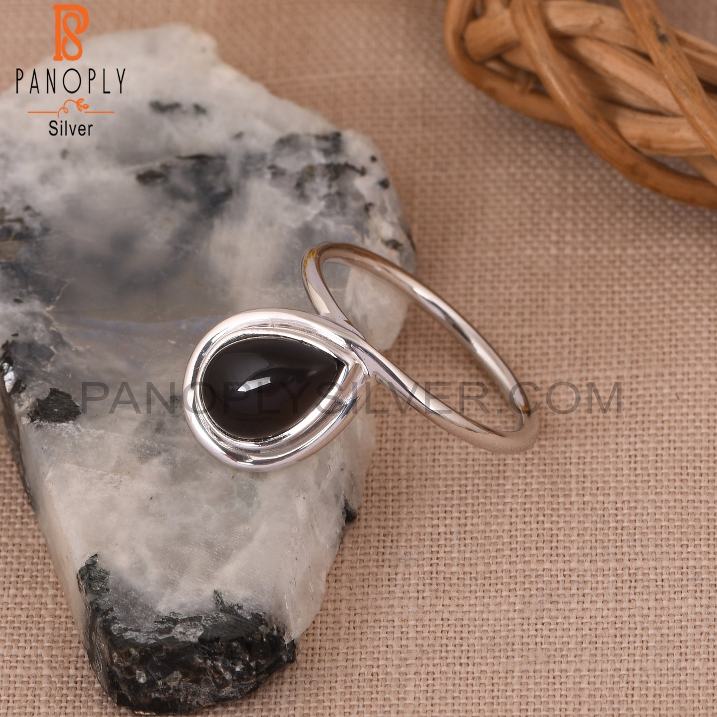 925 Sterling Silver Pear Shape Black Onyx Gemstone Ring