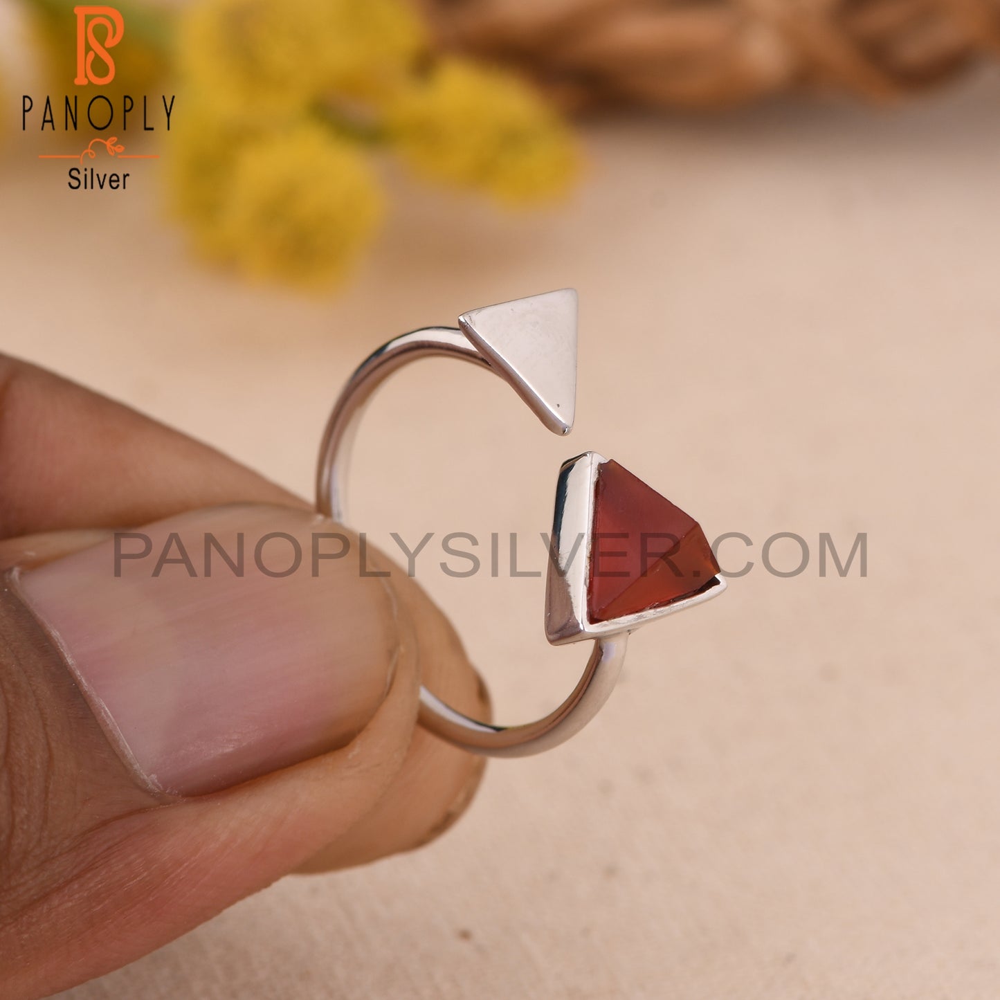 Pyramid 925 Sterling Silver Red Onyx Triangle Ring
