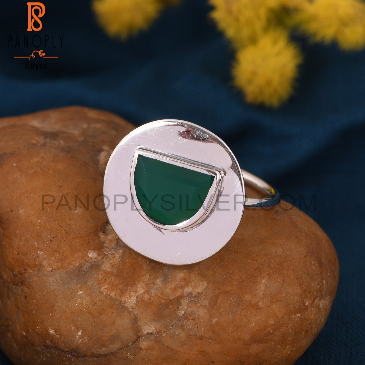 D Shape Green Onyx 925 Sterling Silver Rings