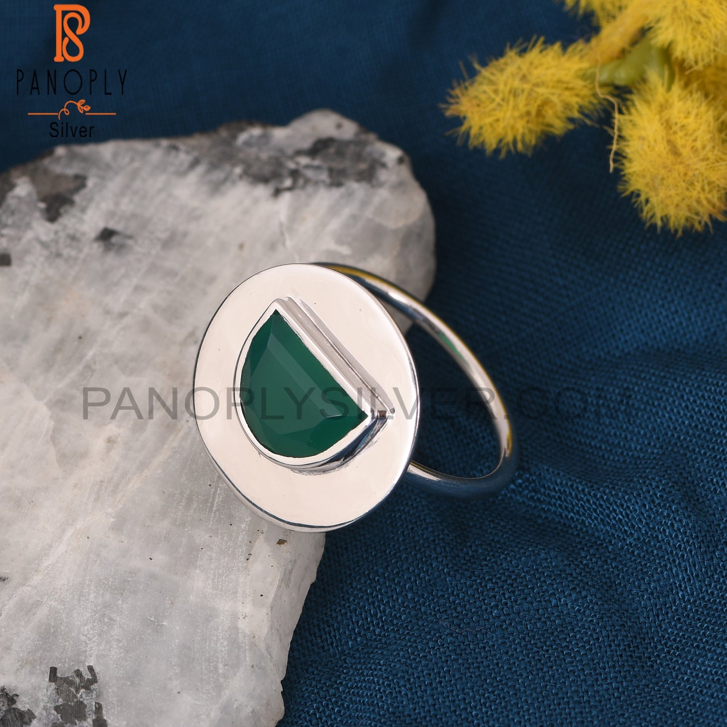 D Shape Green Onyx 925 Sterling Silver Rings
