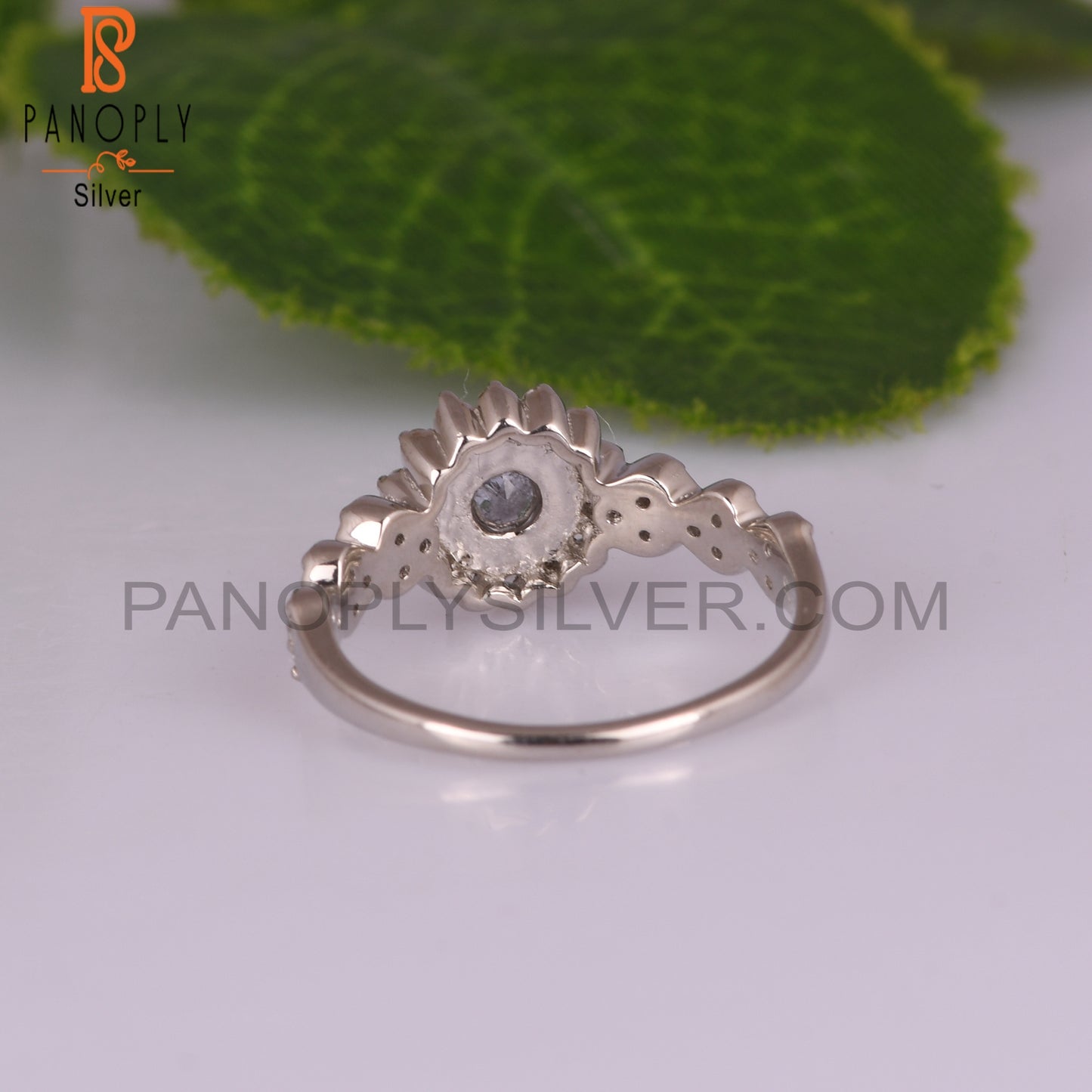 White Topaz And Tanzanite Round 925 Sterling Silver Ring