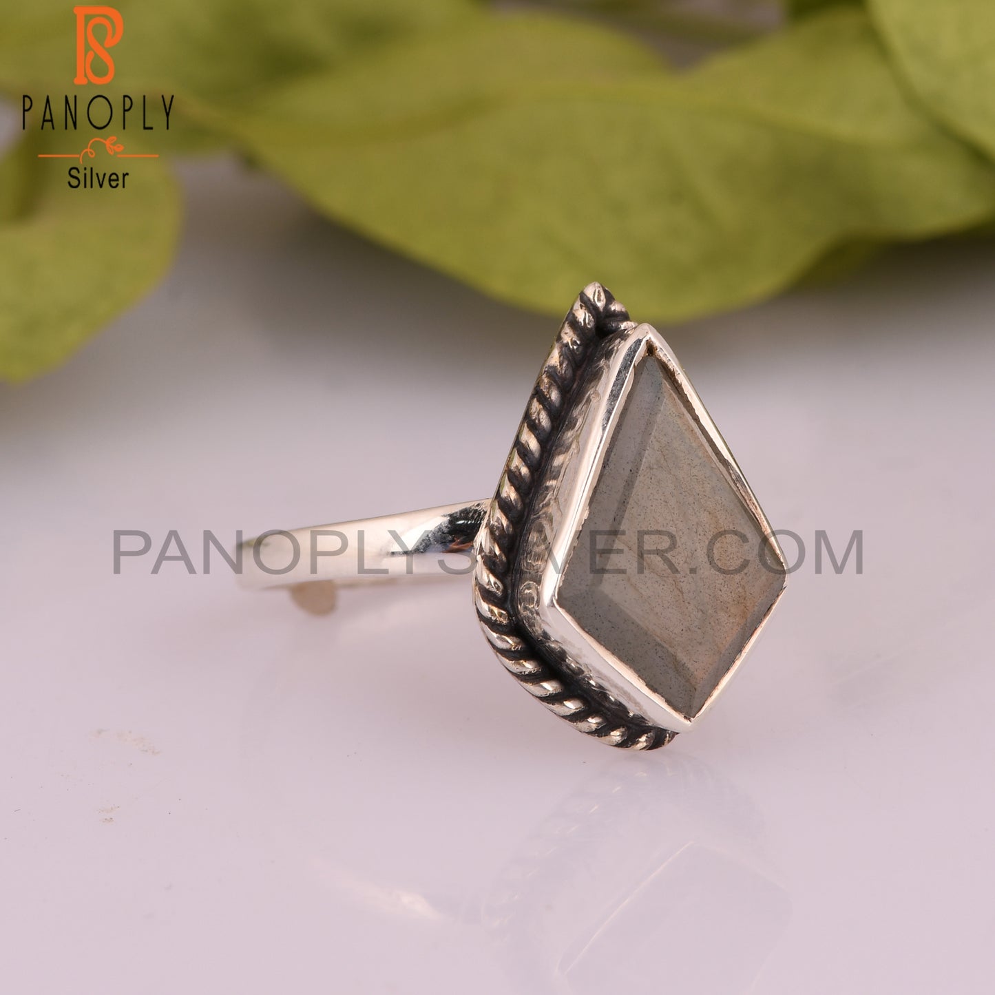 Labradorite Kite 925 Sterling Silver Ring