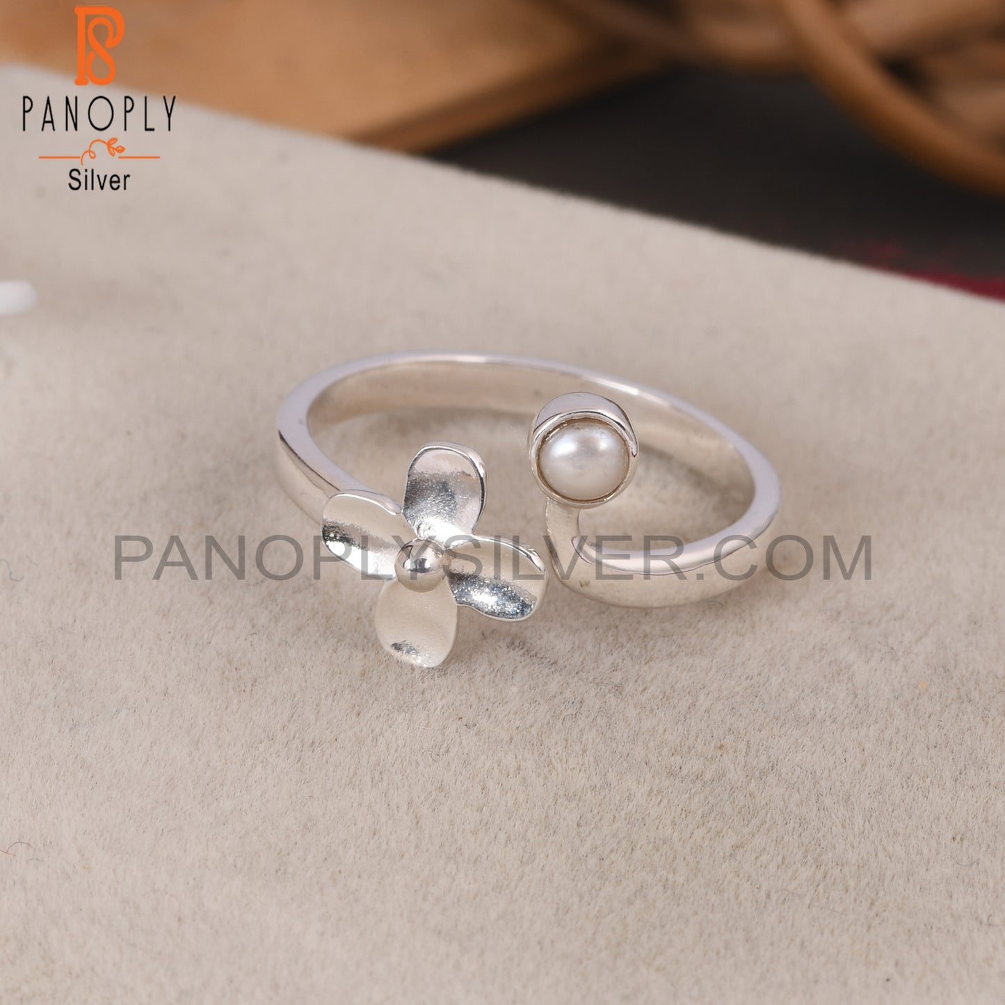 925 Silver Pearl Small Flower Rings