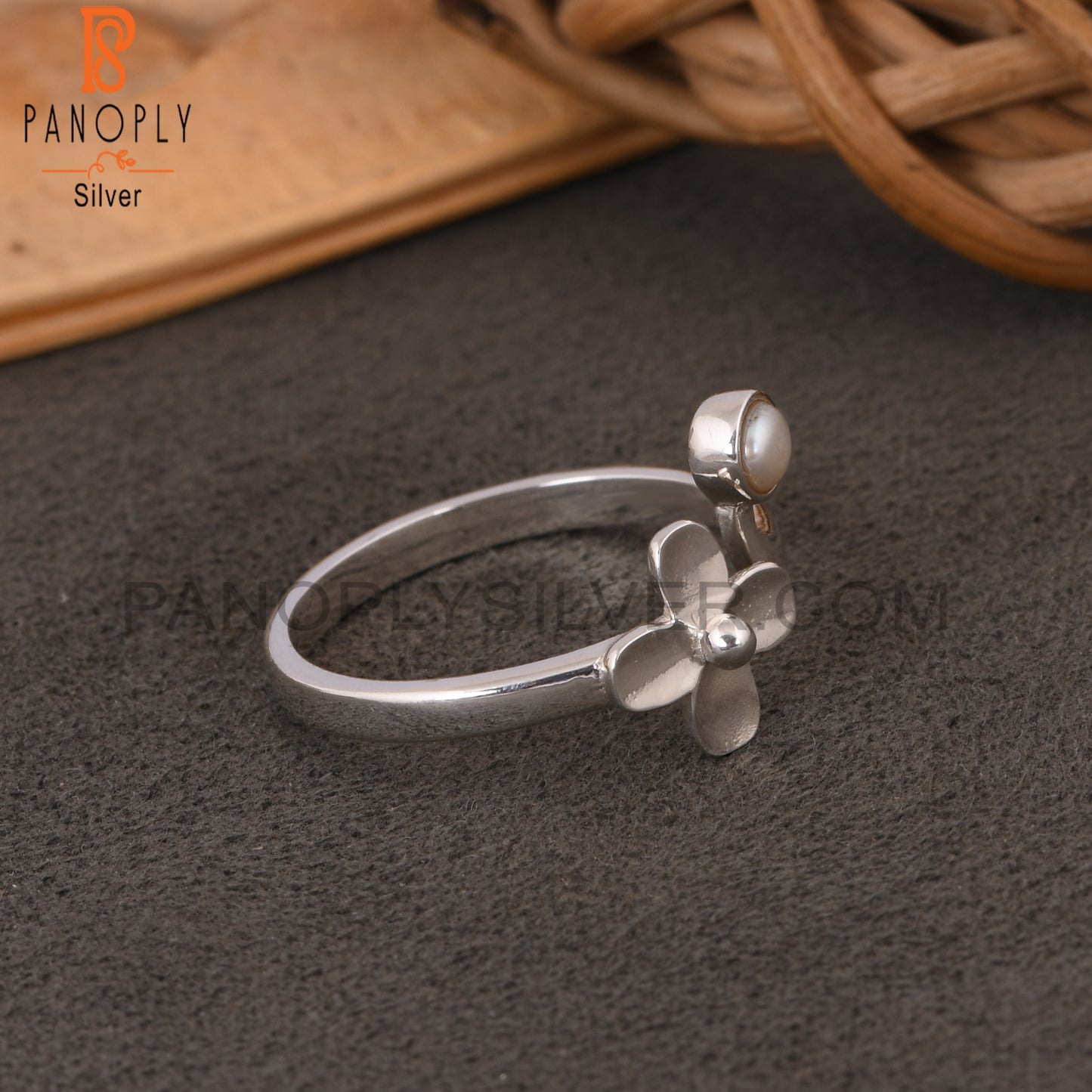 925 Silver Pearl Small Flower Rings