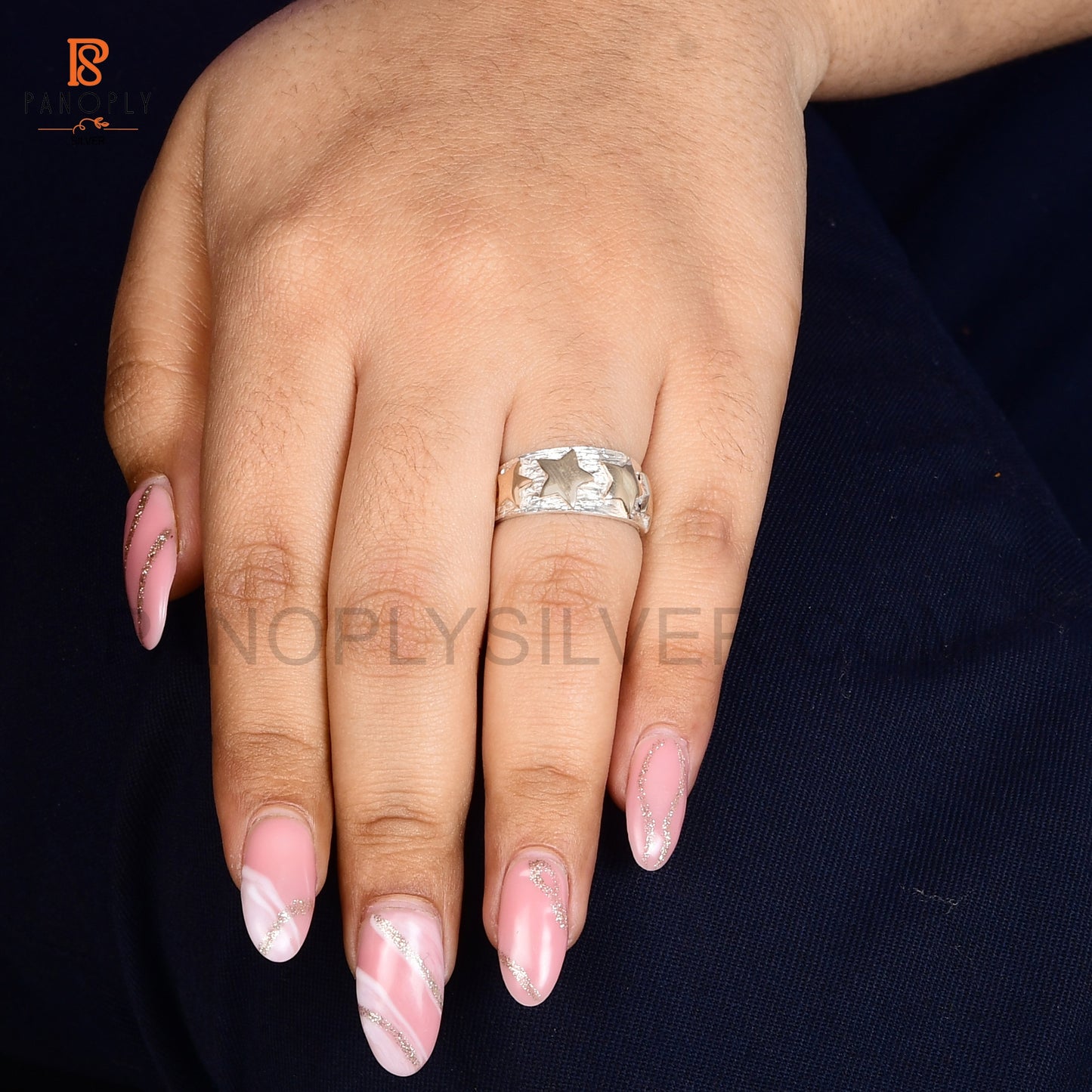 Two Tone Star Texture Dome Band Rings