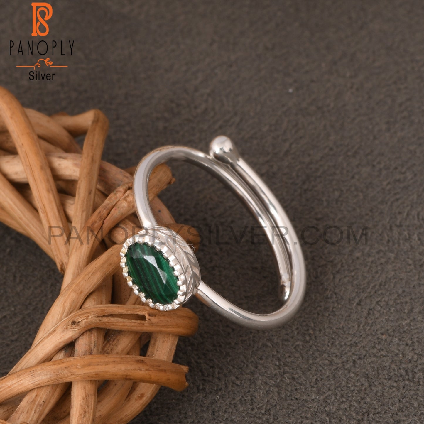 Malachite Oval 925 Sterling Silver Ring