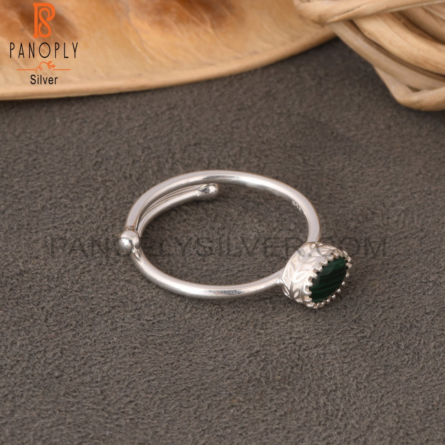 Malachite Oval 925 Sterling Silver Ring