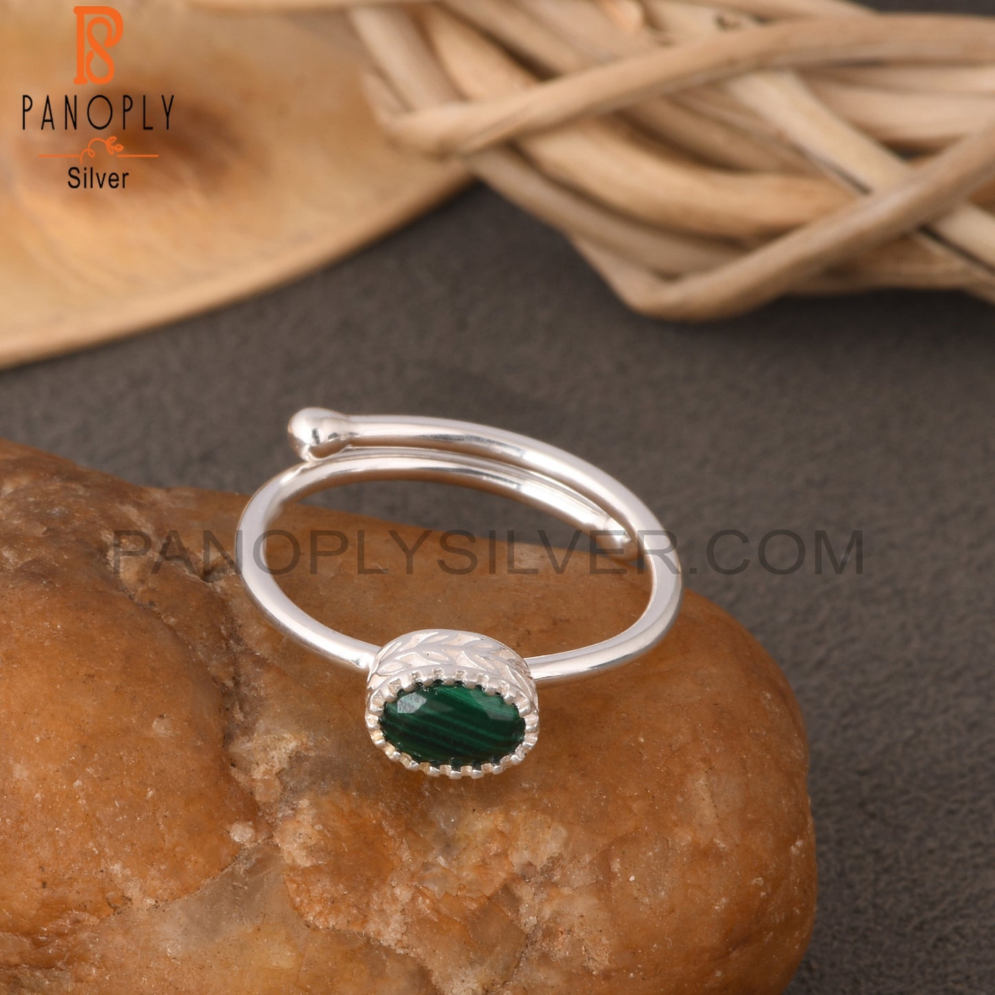 Malachite Oval 925 Sterling Silver Ring
