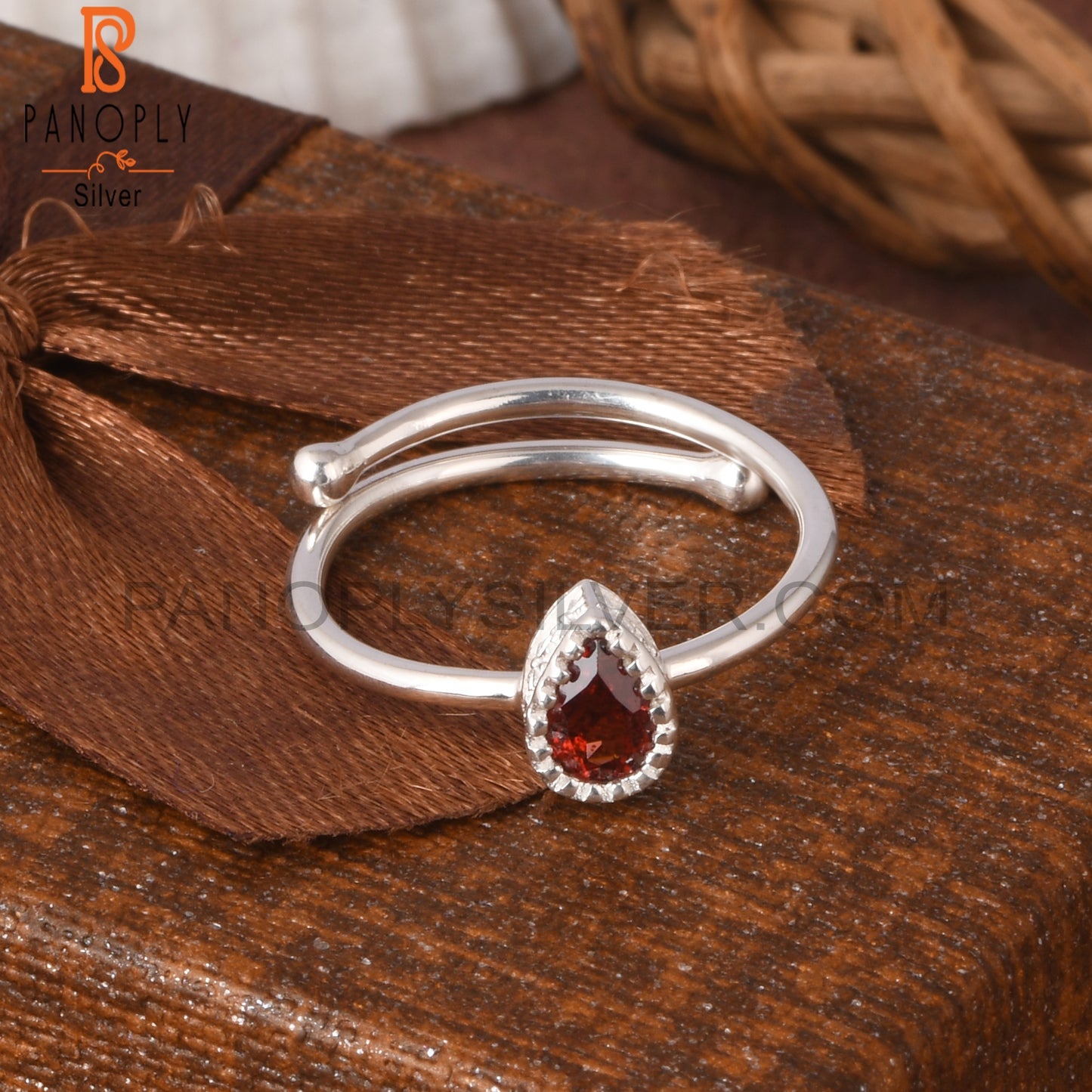 Garnet Pear Shape 925 Sterling Silver Openable Gift Ring