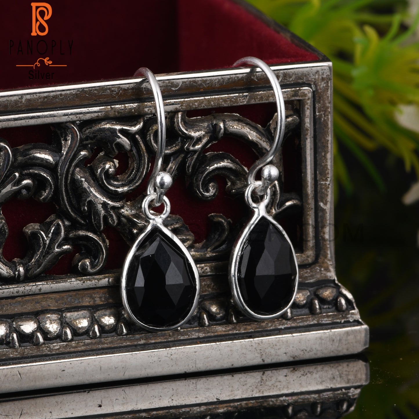 Black Onyx Pear Shape 925 Sterling Silver Graduation Earrings