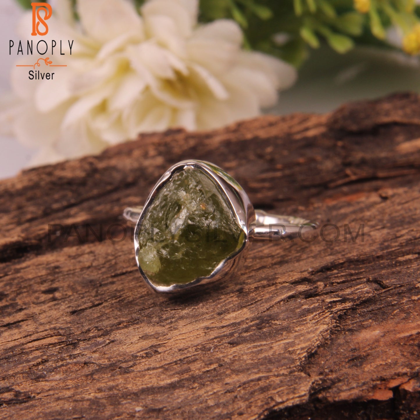 Hand hammered Rough Peridot 925 Sterling Silver Ring