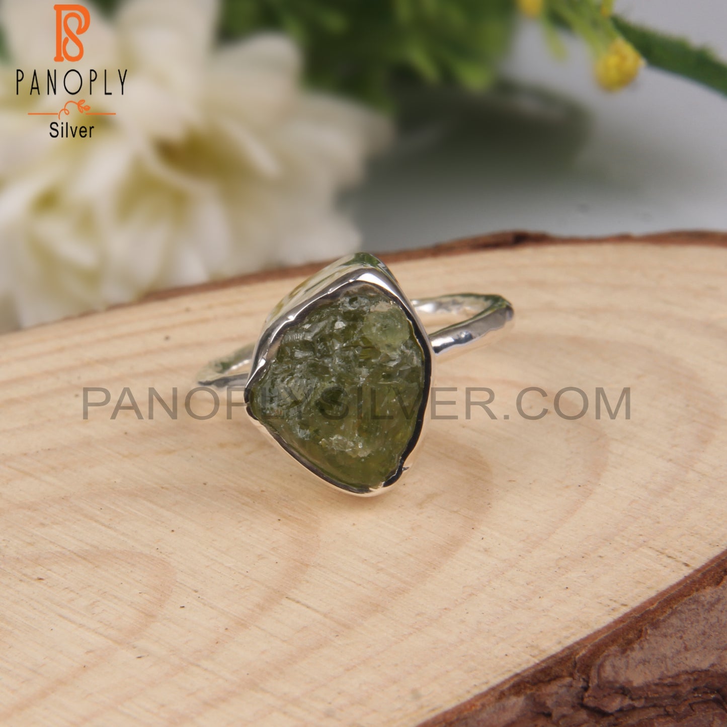 Hand hammered Rough Peridot 925 Sterling Silver Ring