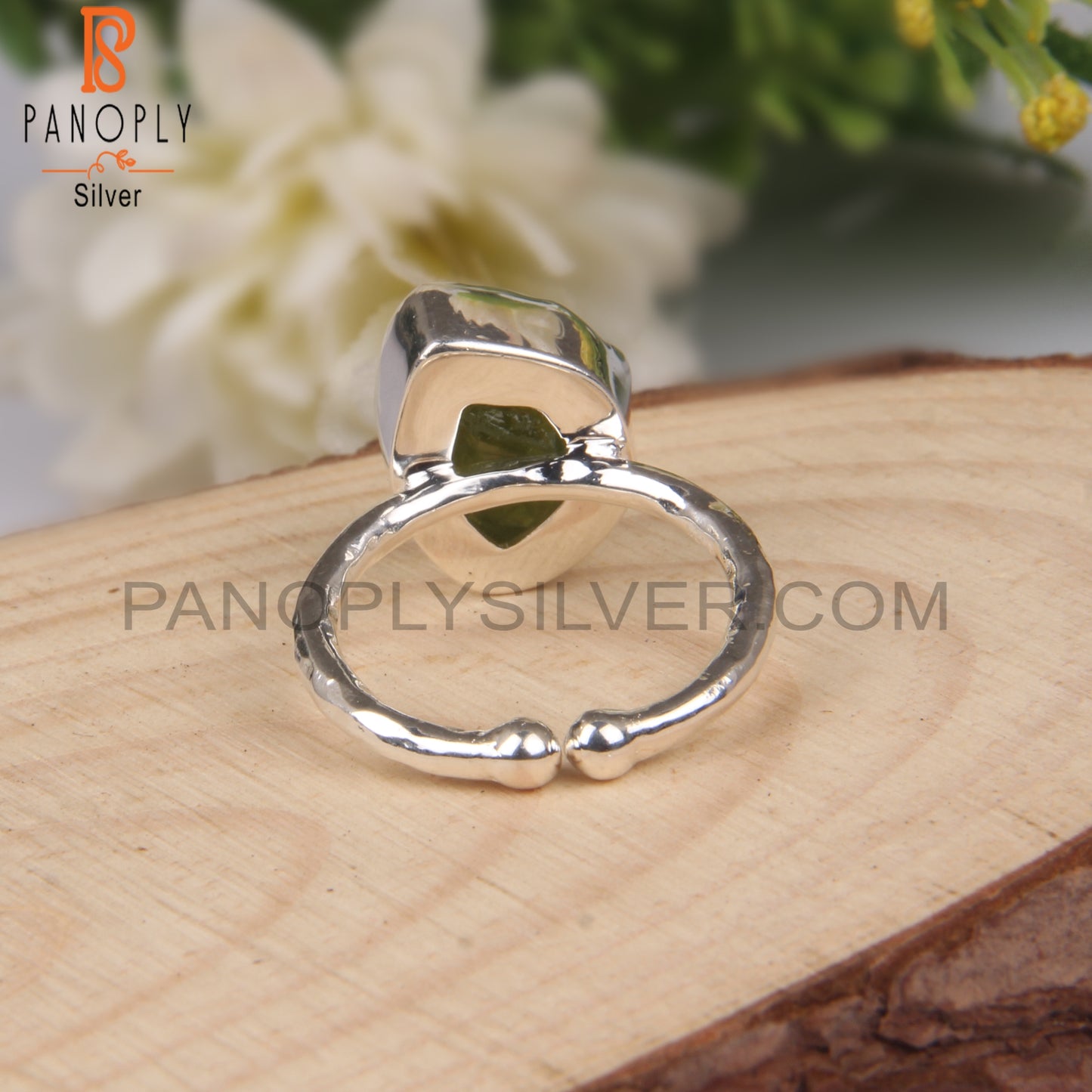 Hand hammered Rough Peridot 925 Sterling Silver Ring