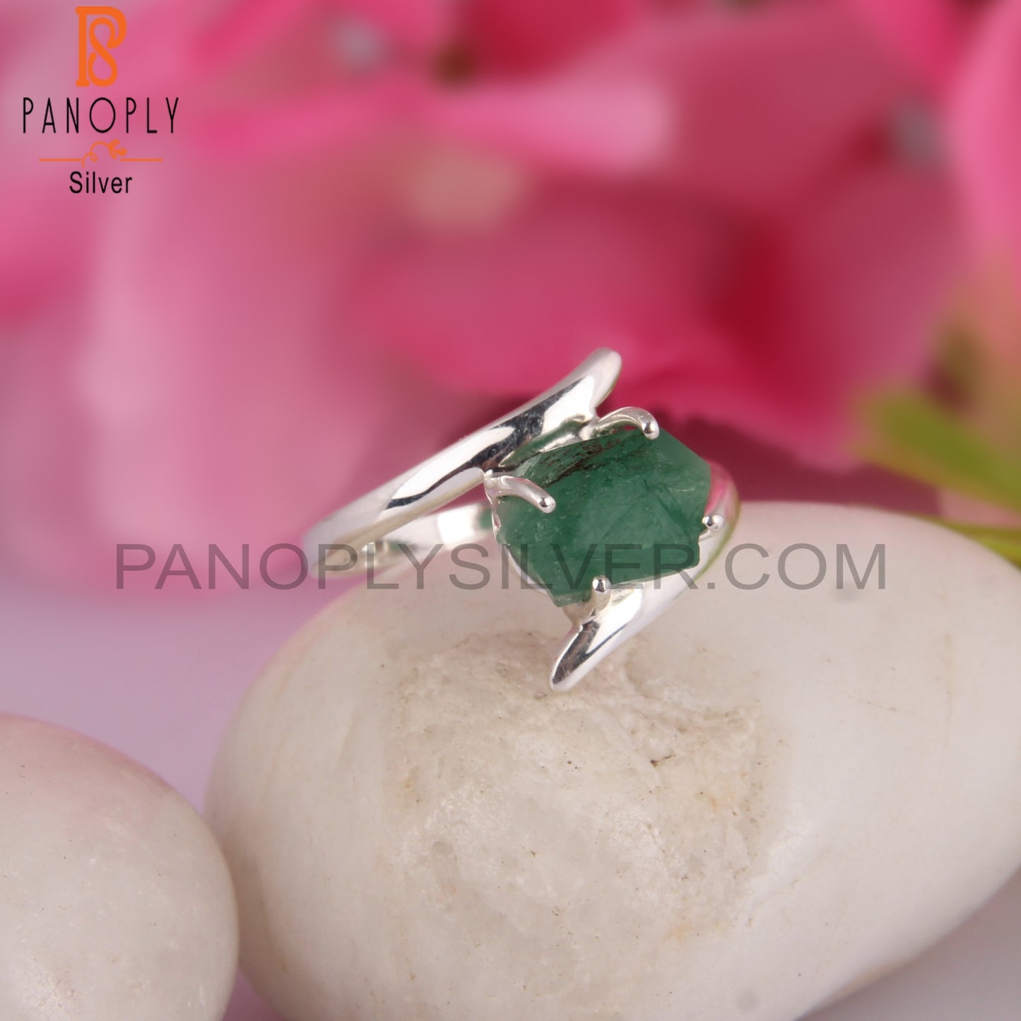 Attractive Emerald Rough 925 Sterling Silver Ring