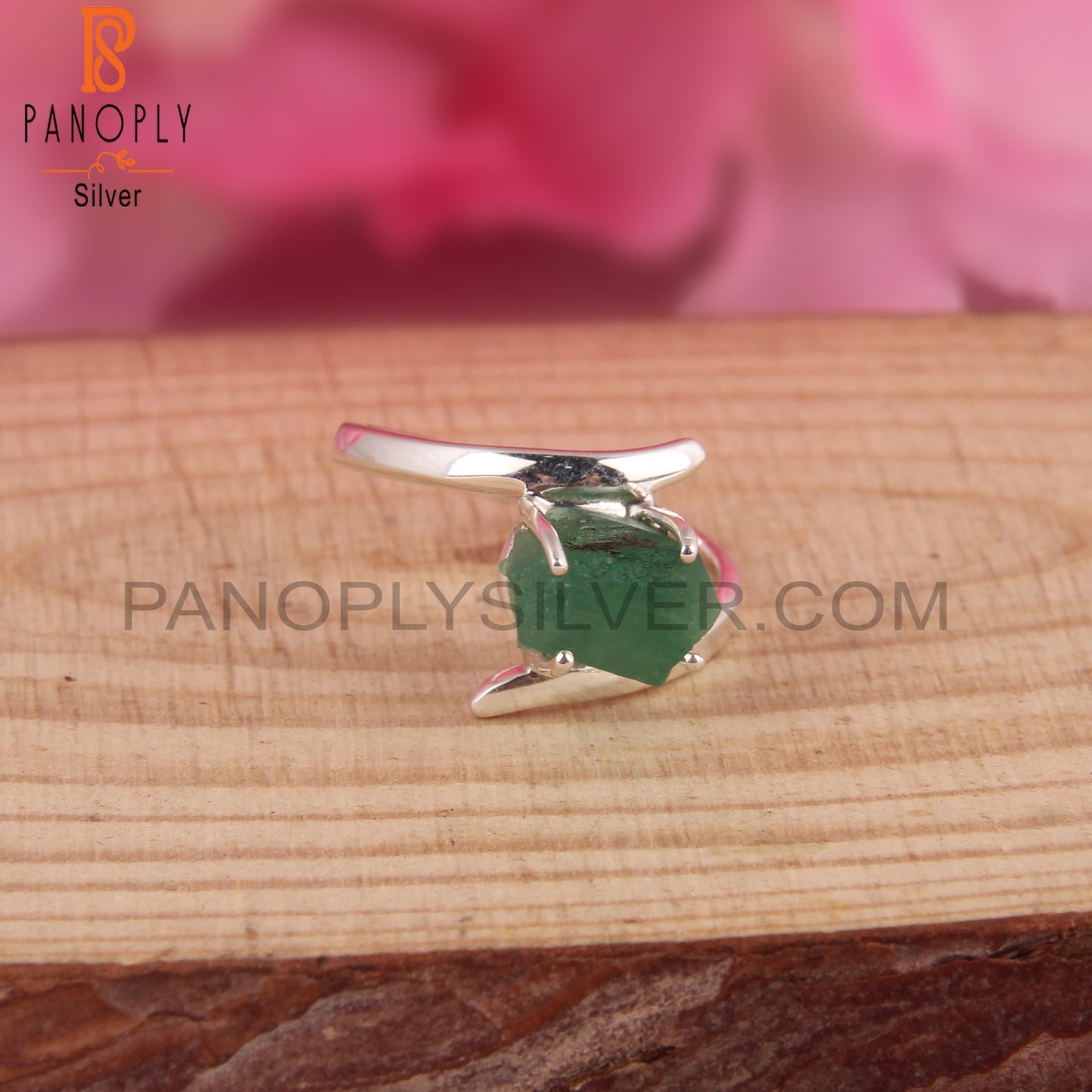 Attractive Emerald Rough 925 Sterling Silver Ring
