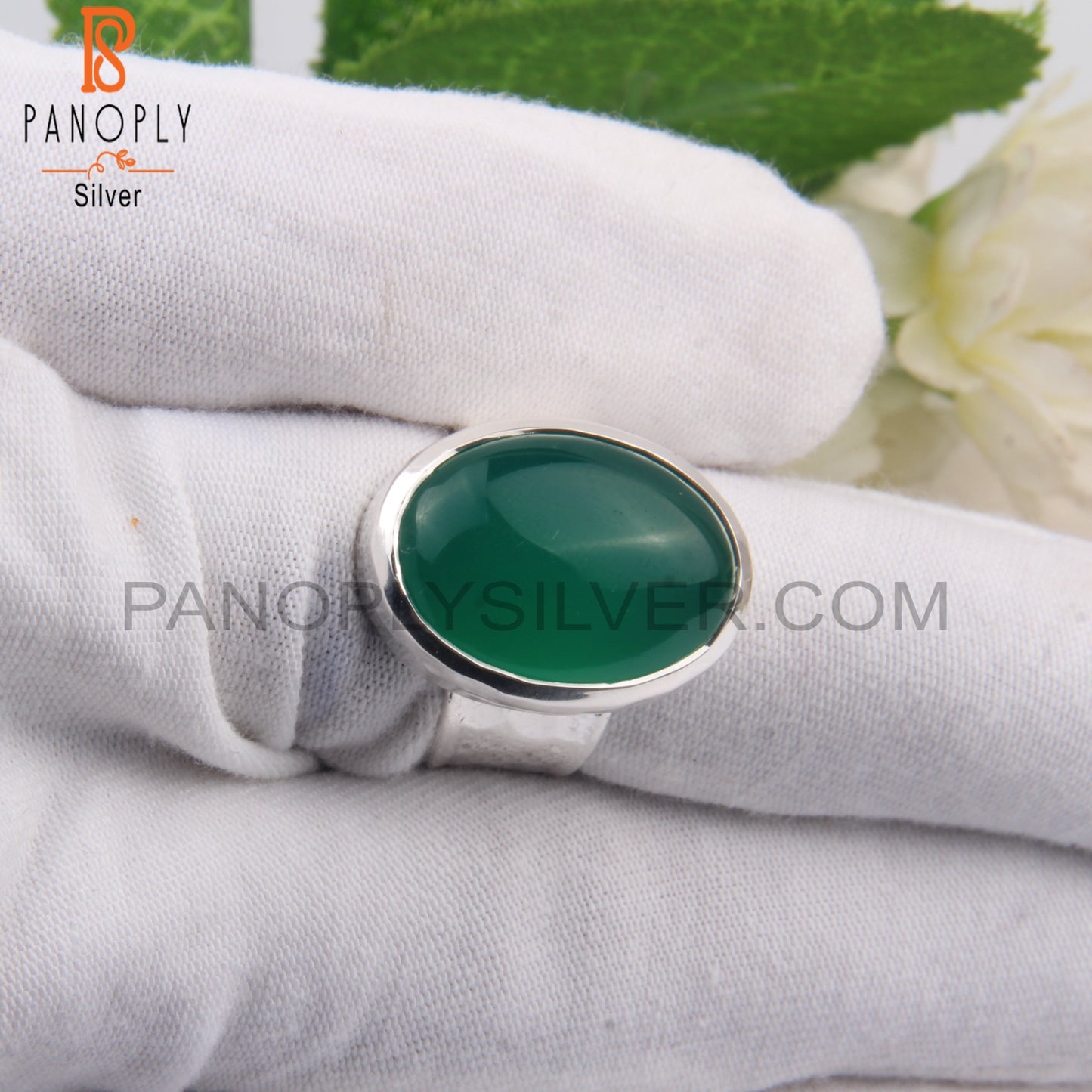 Green Onyx Oval Shape 925 Sterling Silver Ring