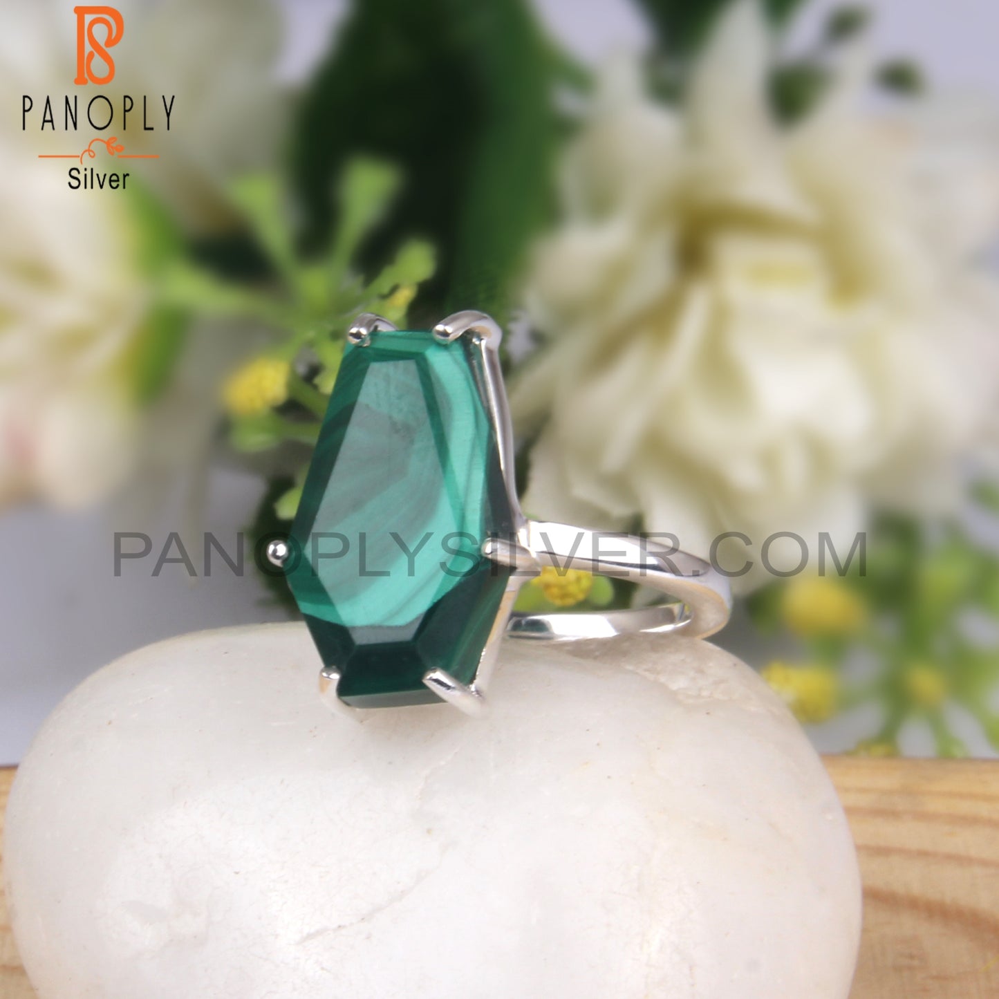 Malachite Coffin Shape 925 Sterling Silver Ring