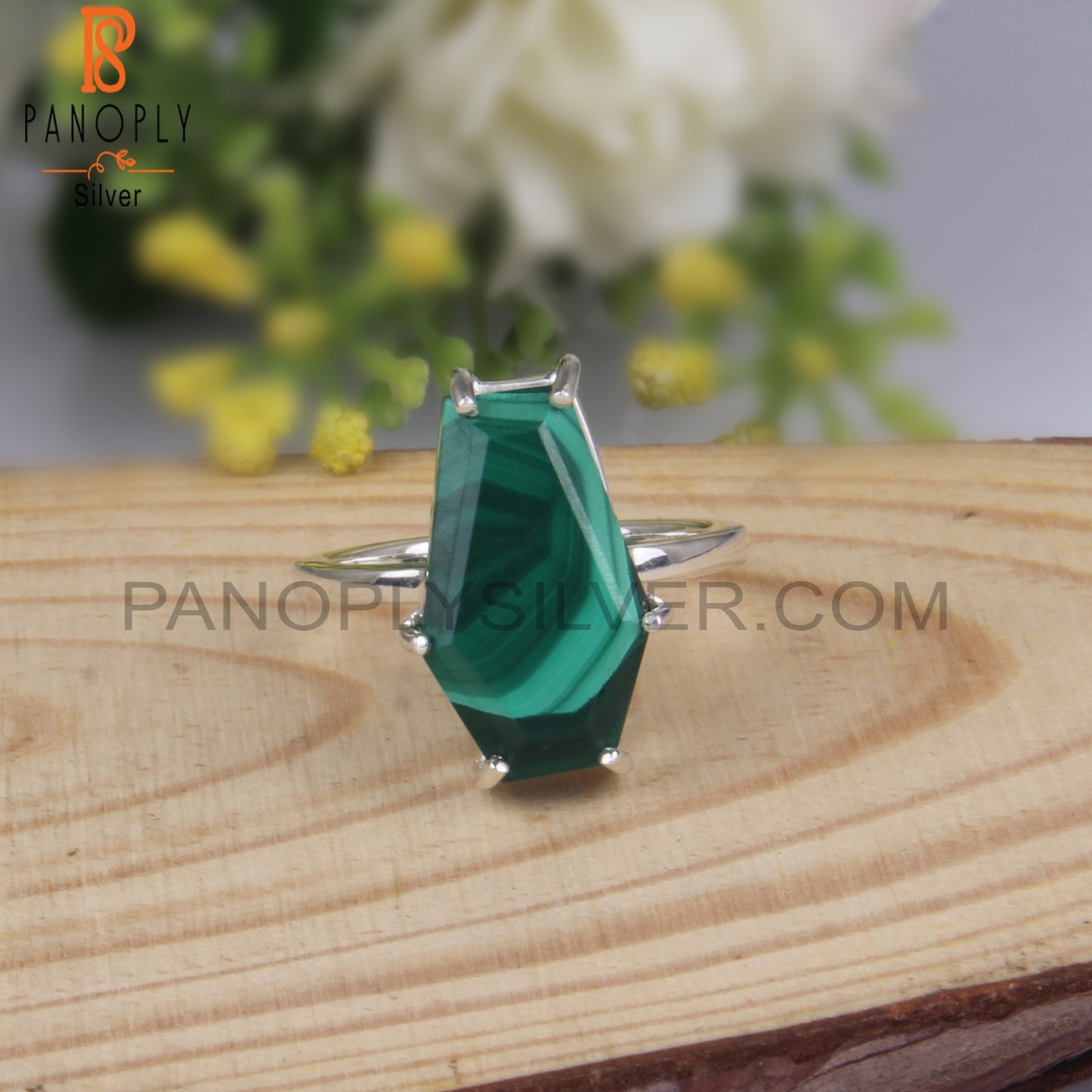 Malachite Coffin Shape 925 Sterling Silver Ring