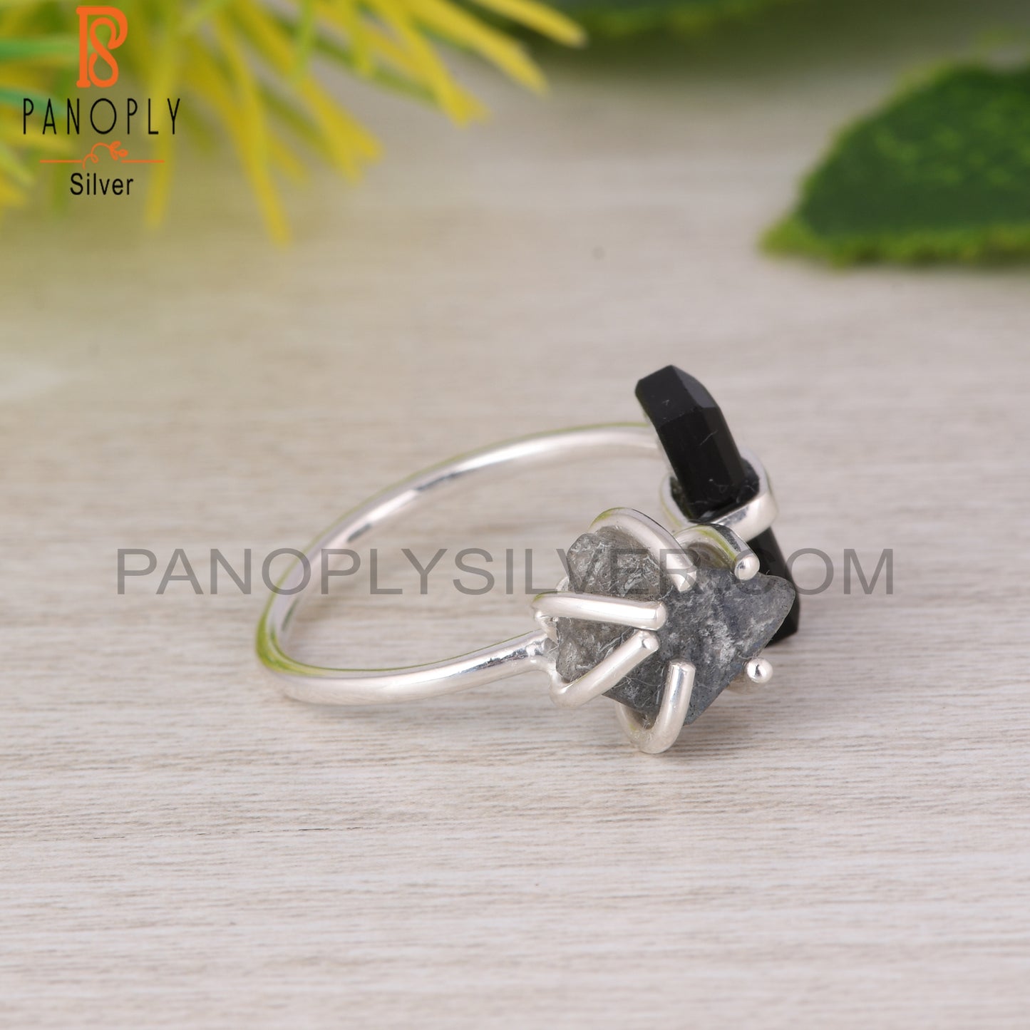 Black Onyx & Labradorite 925 Sterling Silver Ring