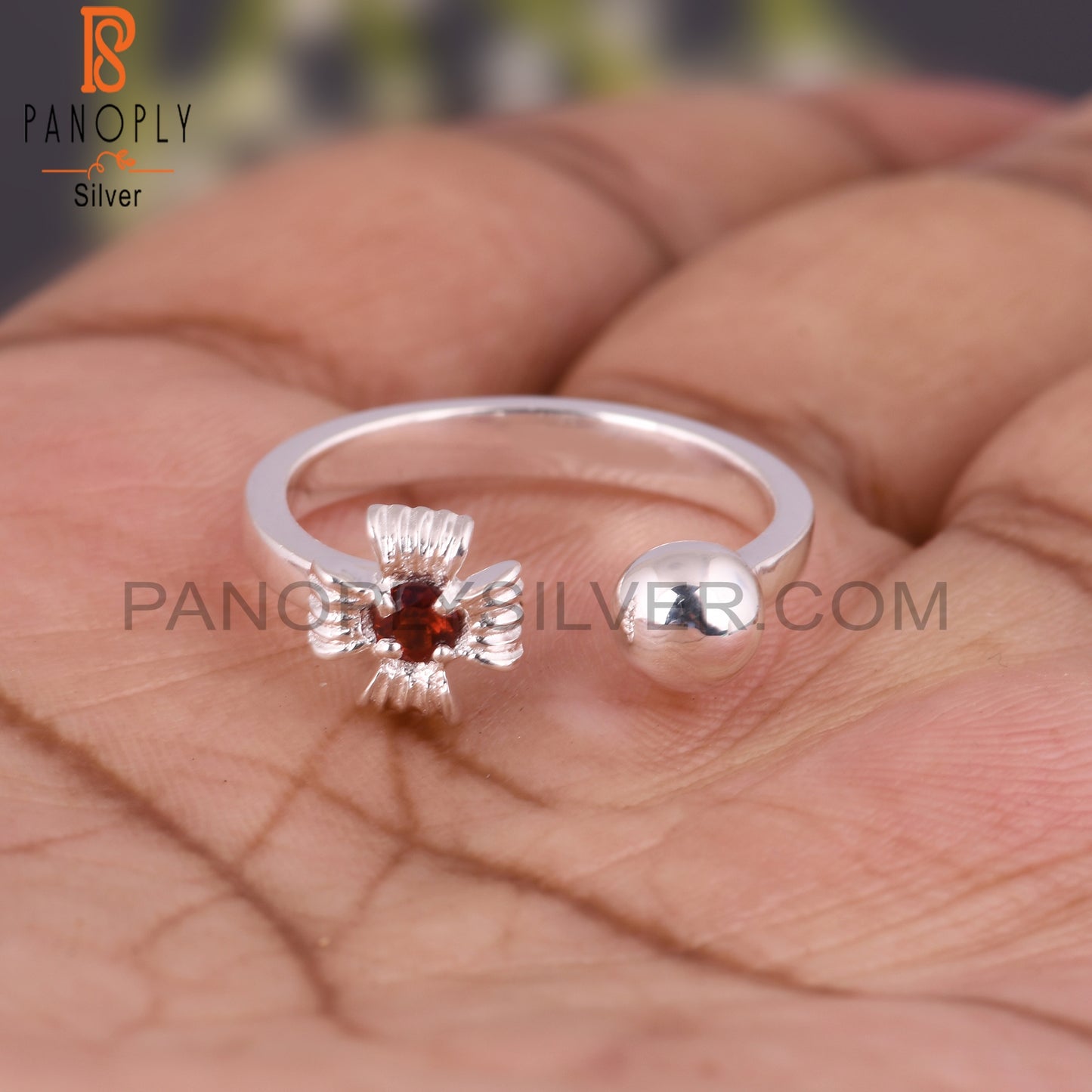 Garnet Red Round Shape 925 Sterling Silver Ring