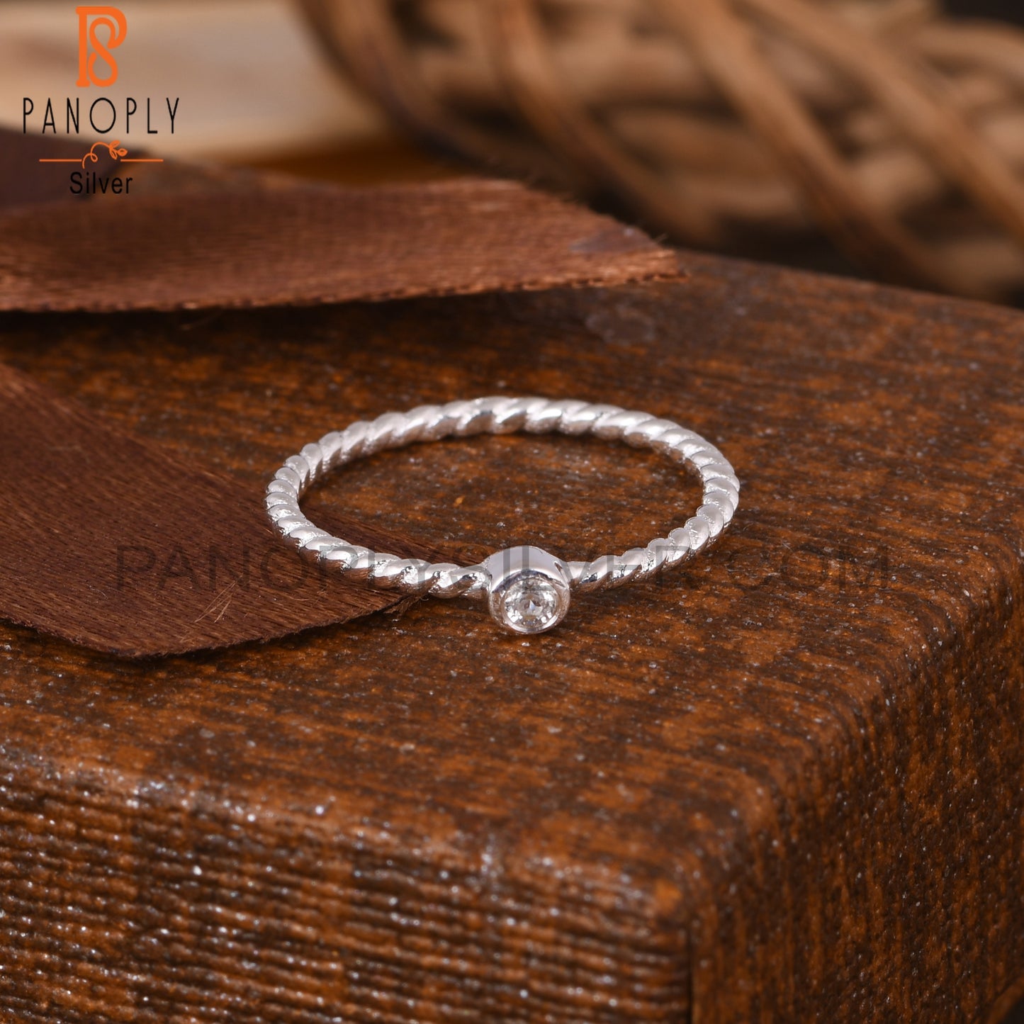White Topaz Round Twist 925 Sterling Silver Ring