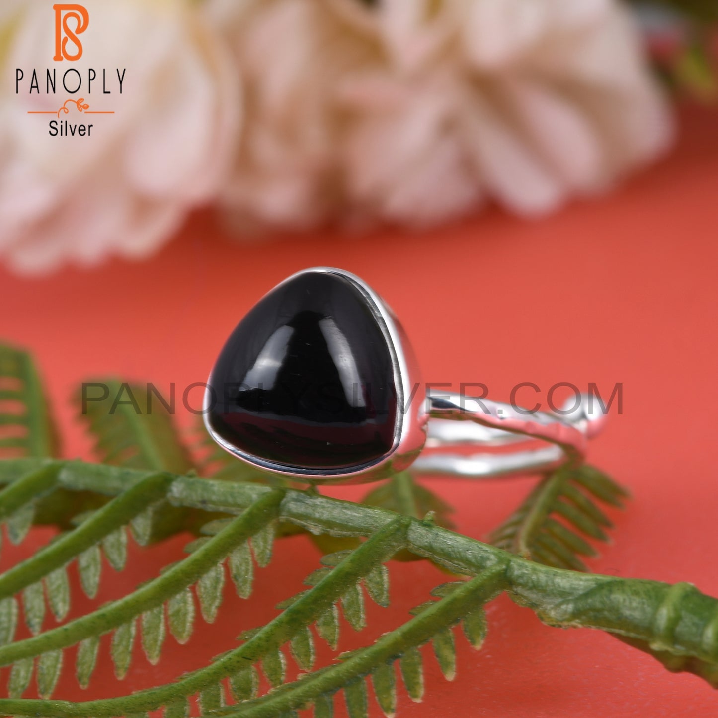 Black Onyx Trllion 925 Sterling Silver Ring