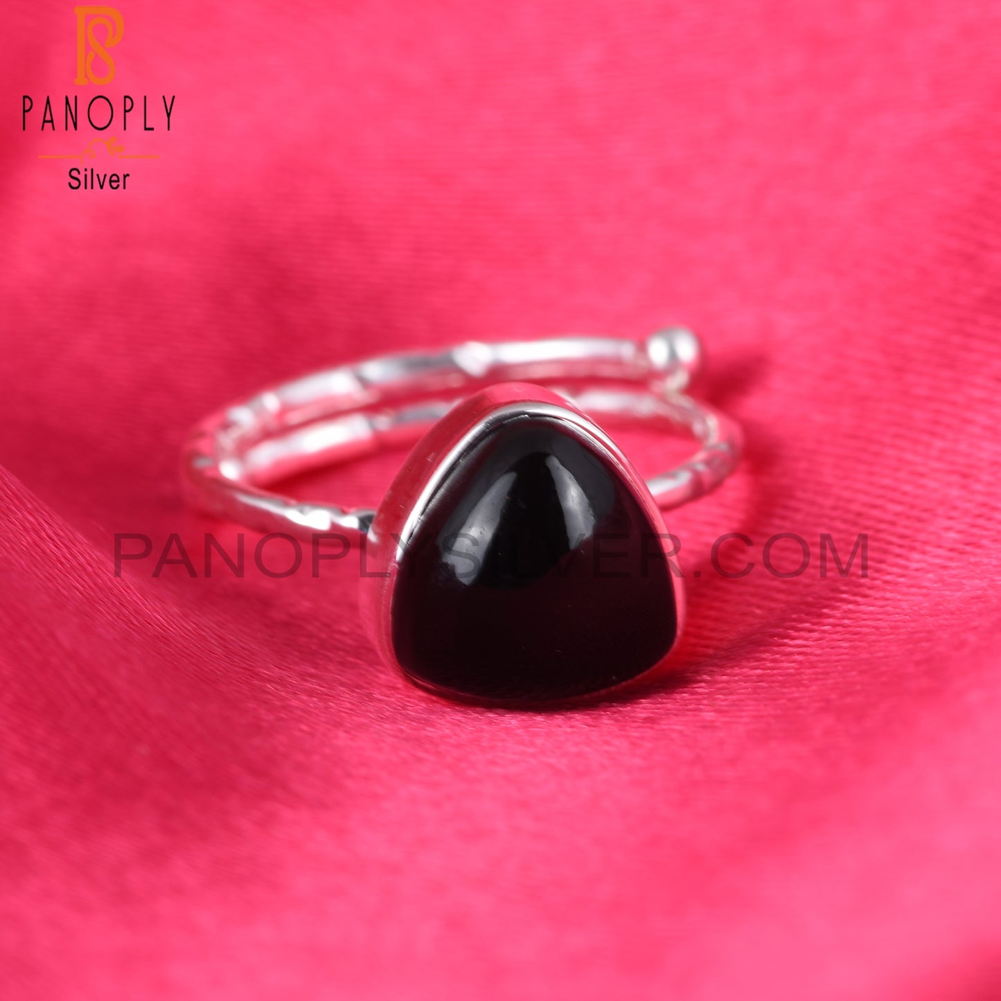 Black Onyx Trllion 925 Sterling Silver Ring