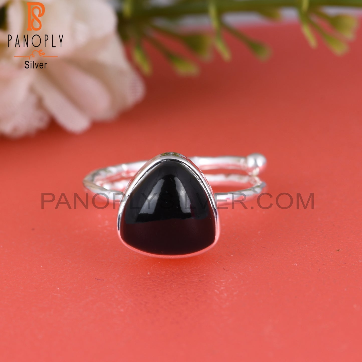 Black Onyx Trllion 925 Sterling Silver Ring