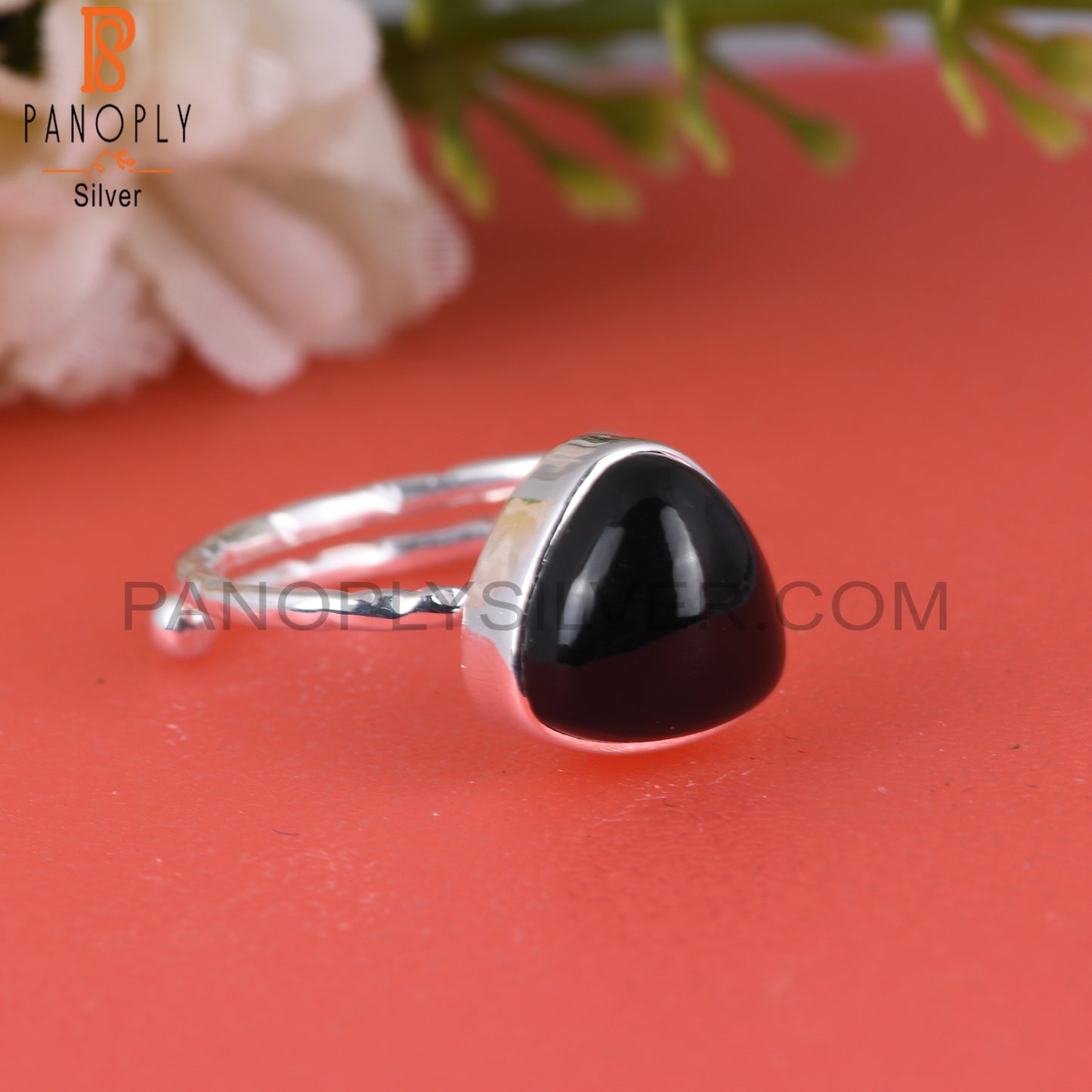 Black Onyx Trllion 925 Sterling Silver Ring