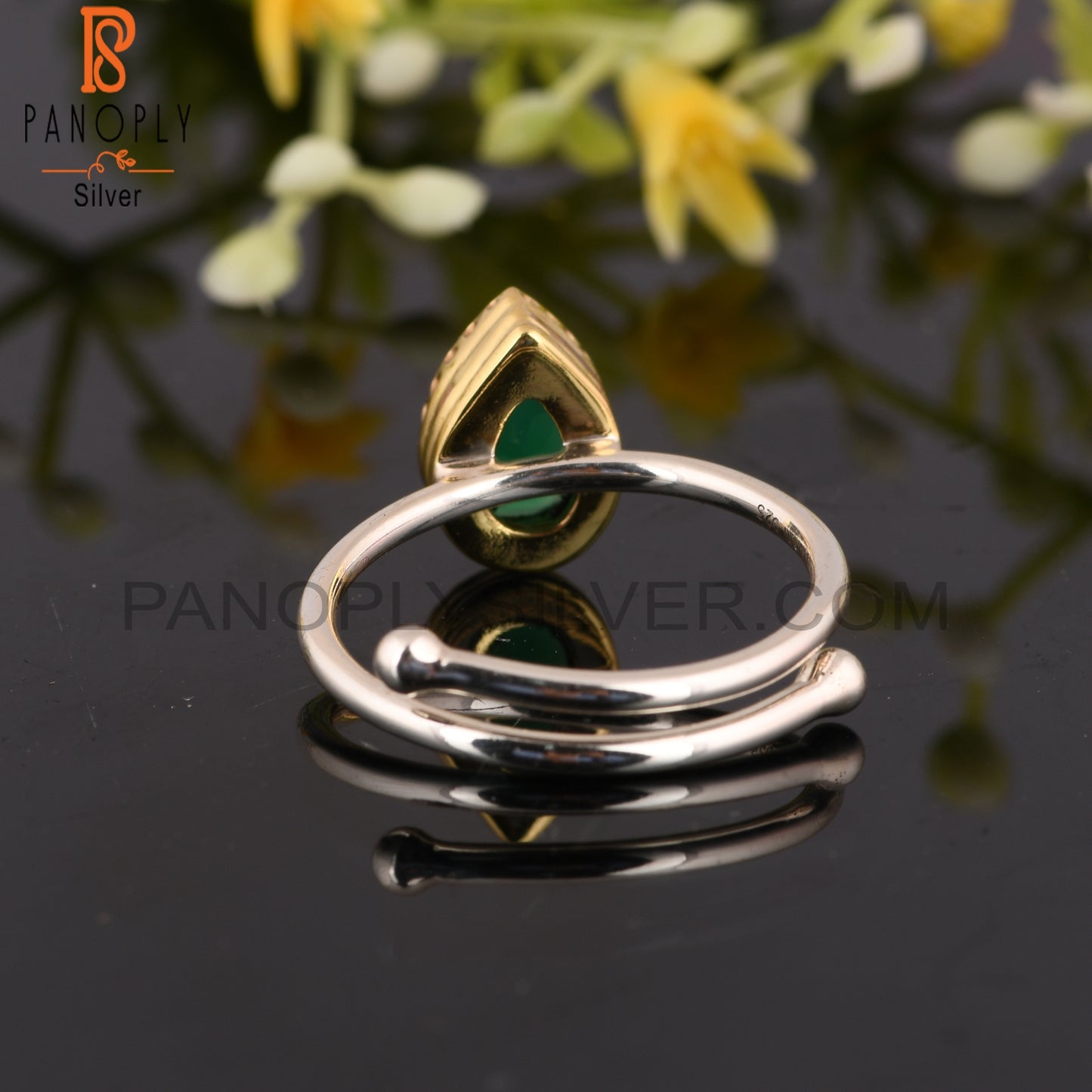 Pear Green Onyx 925 Sterling Silver Ring