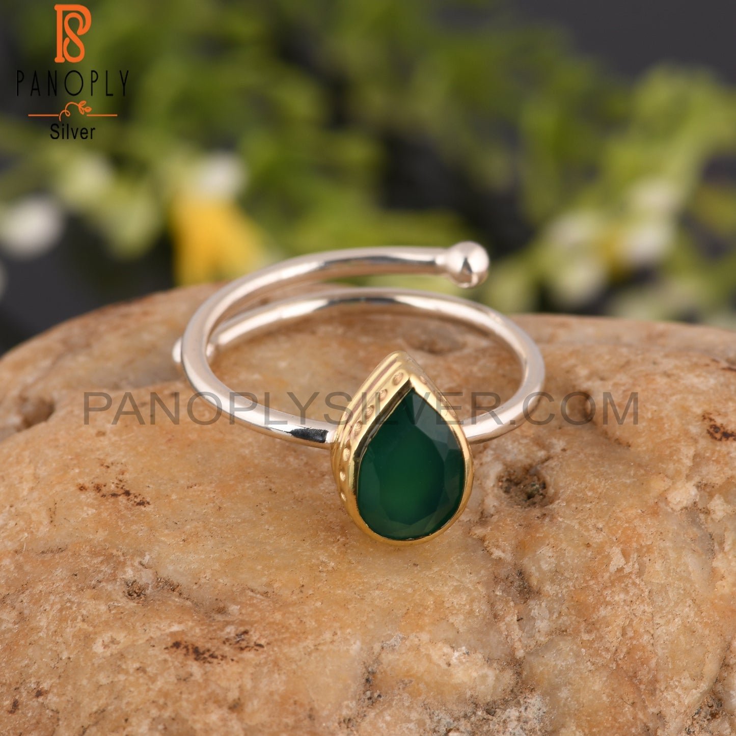 Pear Green Onyx 925 Sterling Silver Ring
