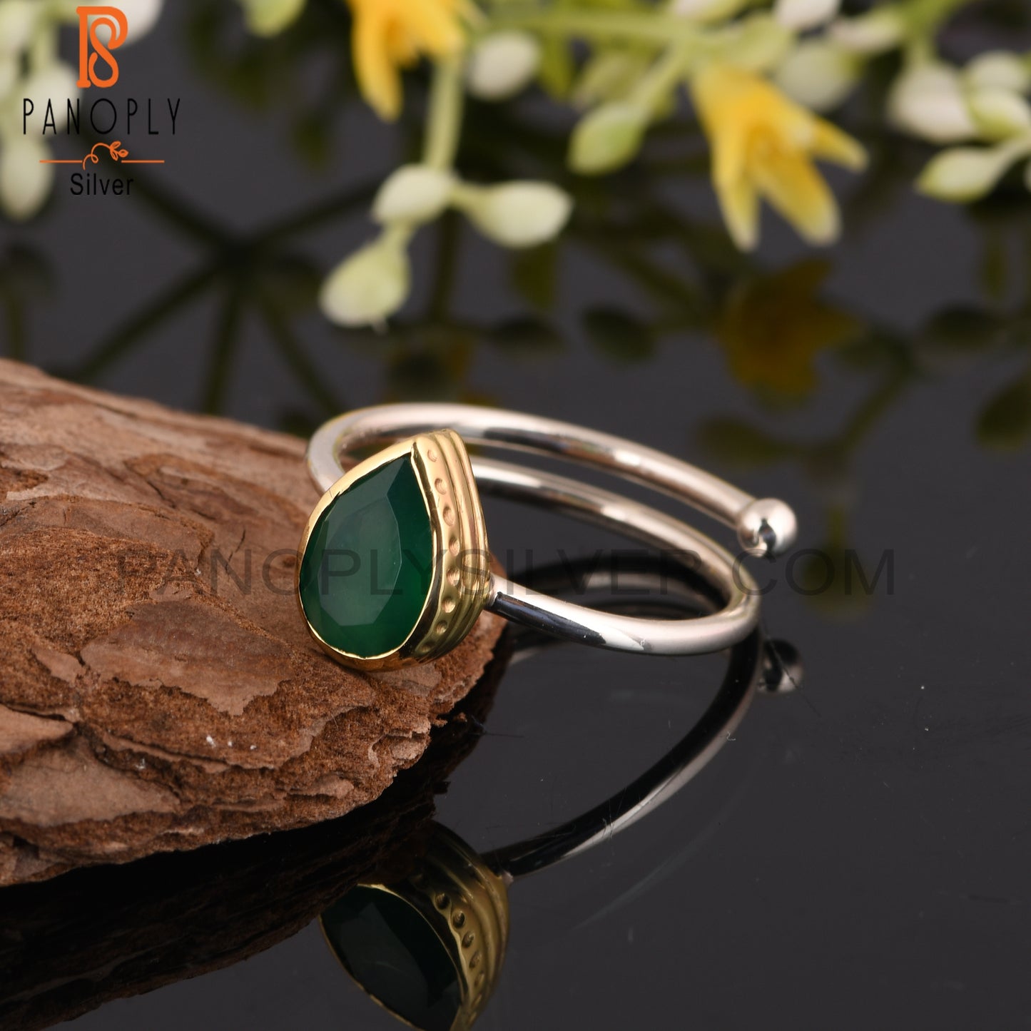 Pear Green Onyx 925 Sterling Silver Ring
