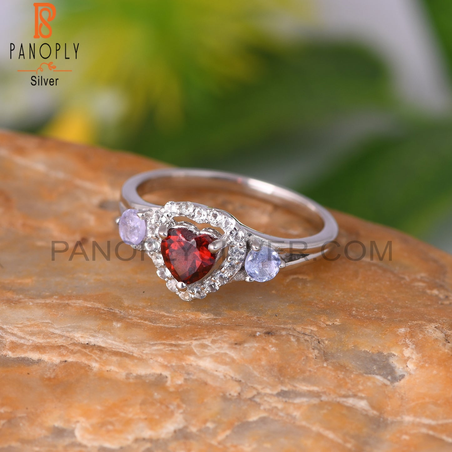 White Topaz ,Tanzanite & Garnet 925 Sterling Silver Ring
