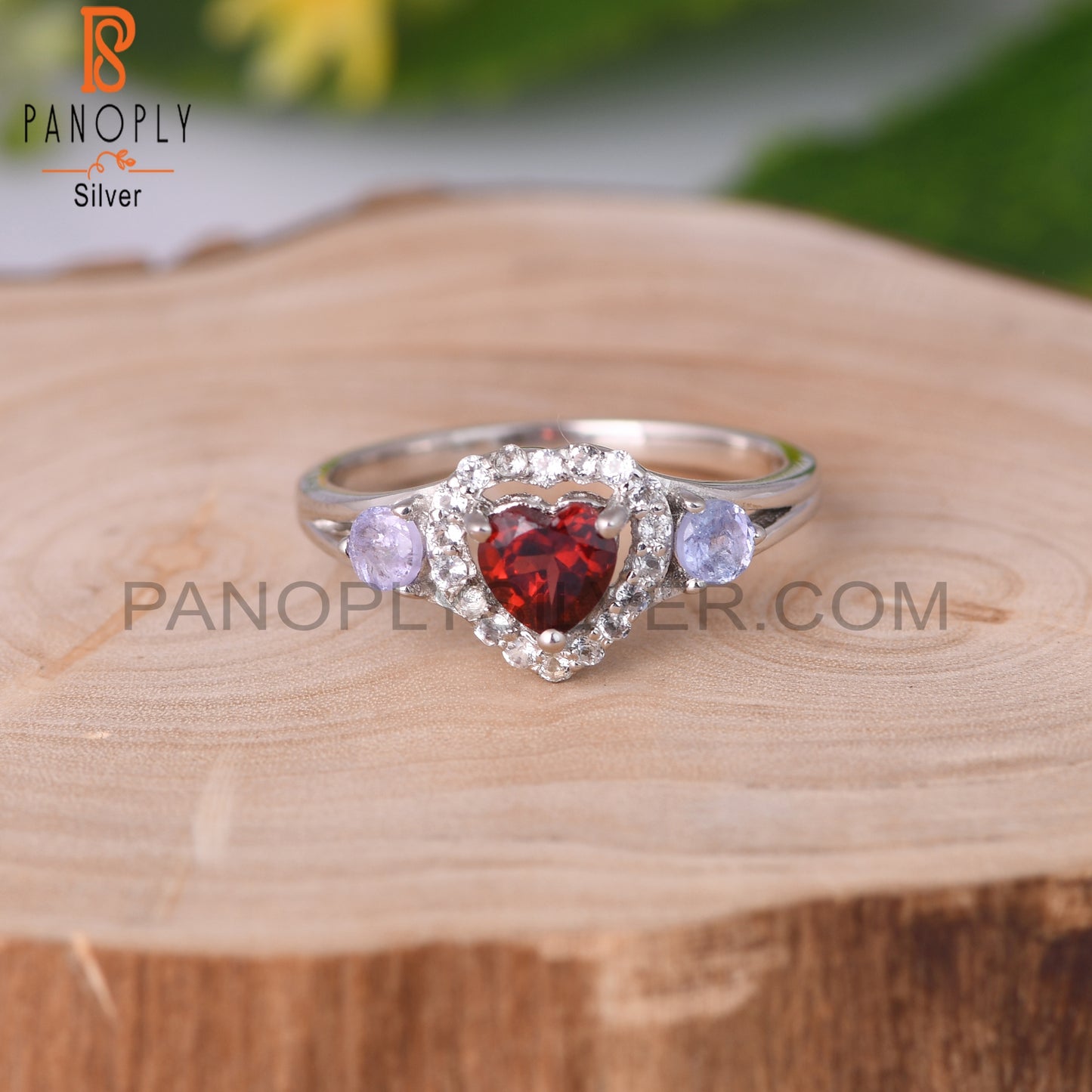 White Topaz ,Tanzanite & Garnet 925 Sterling Silver Ring