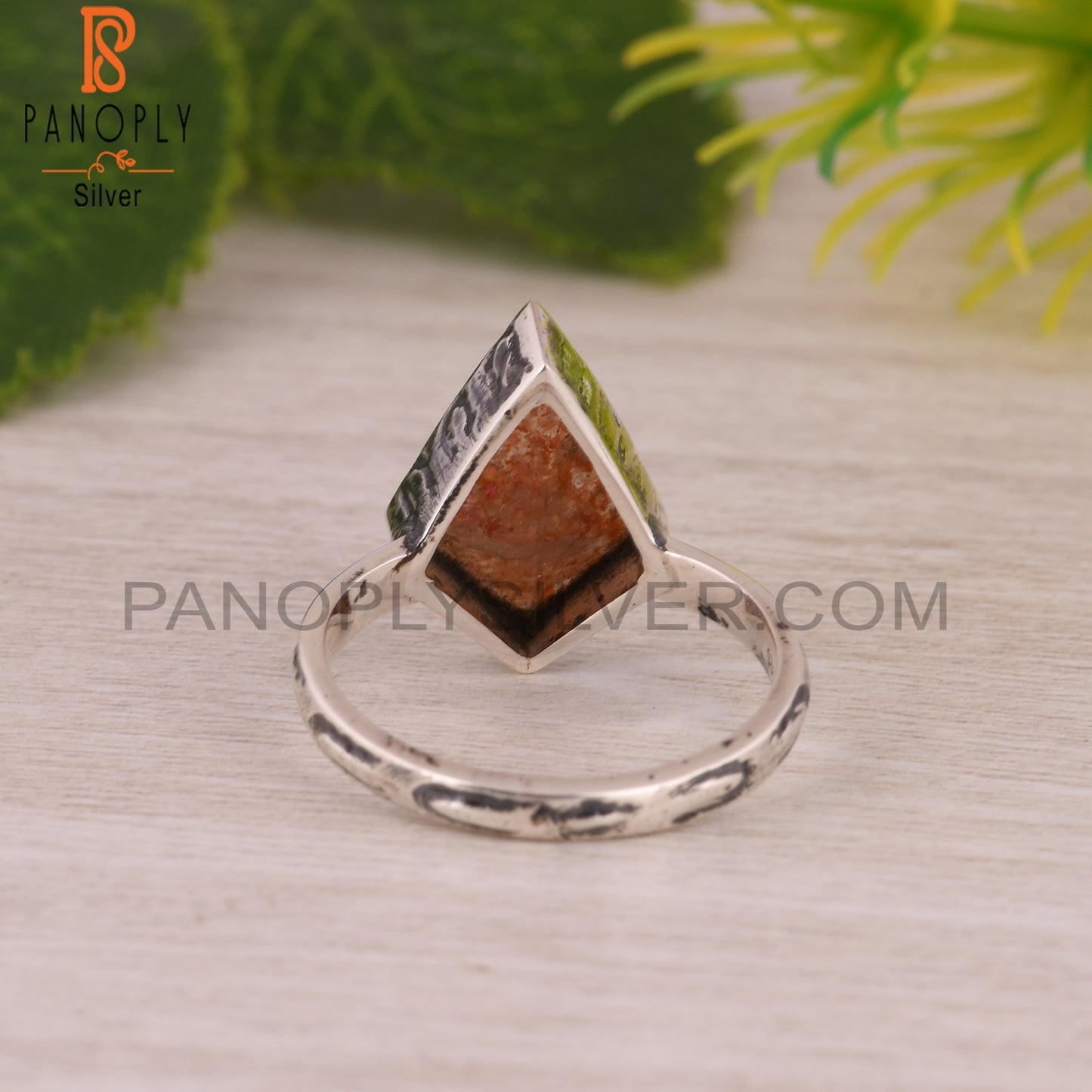 Strawberry Quartz Kite Shape 925 Sterling Silver Band Ring