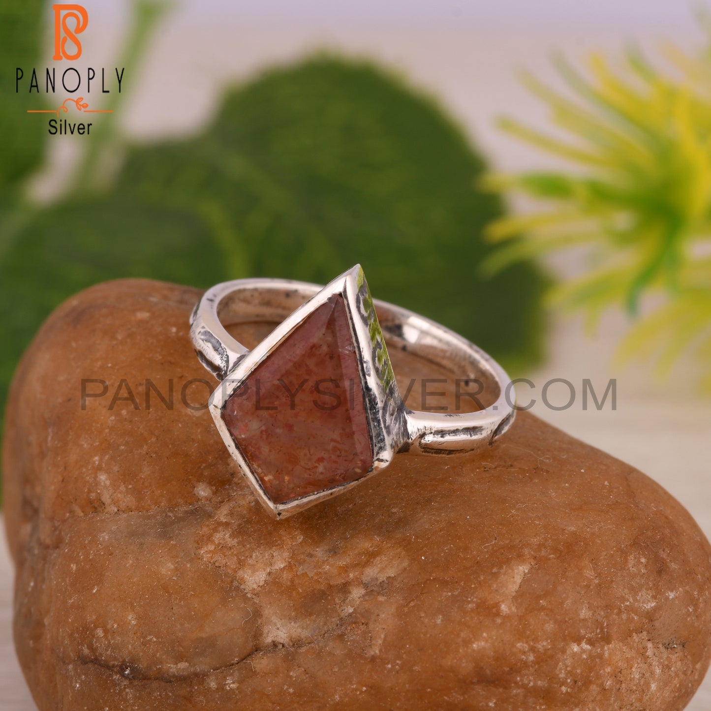 Strawberry Quartz Kite Shape 925 Sterling Silver Band Ring