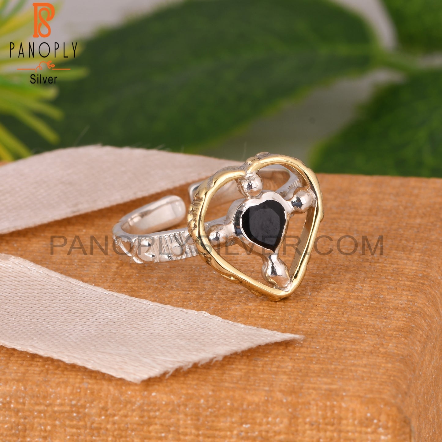 Black Onyx Two Heart Shape 925 Sterling Silver Ring