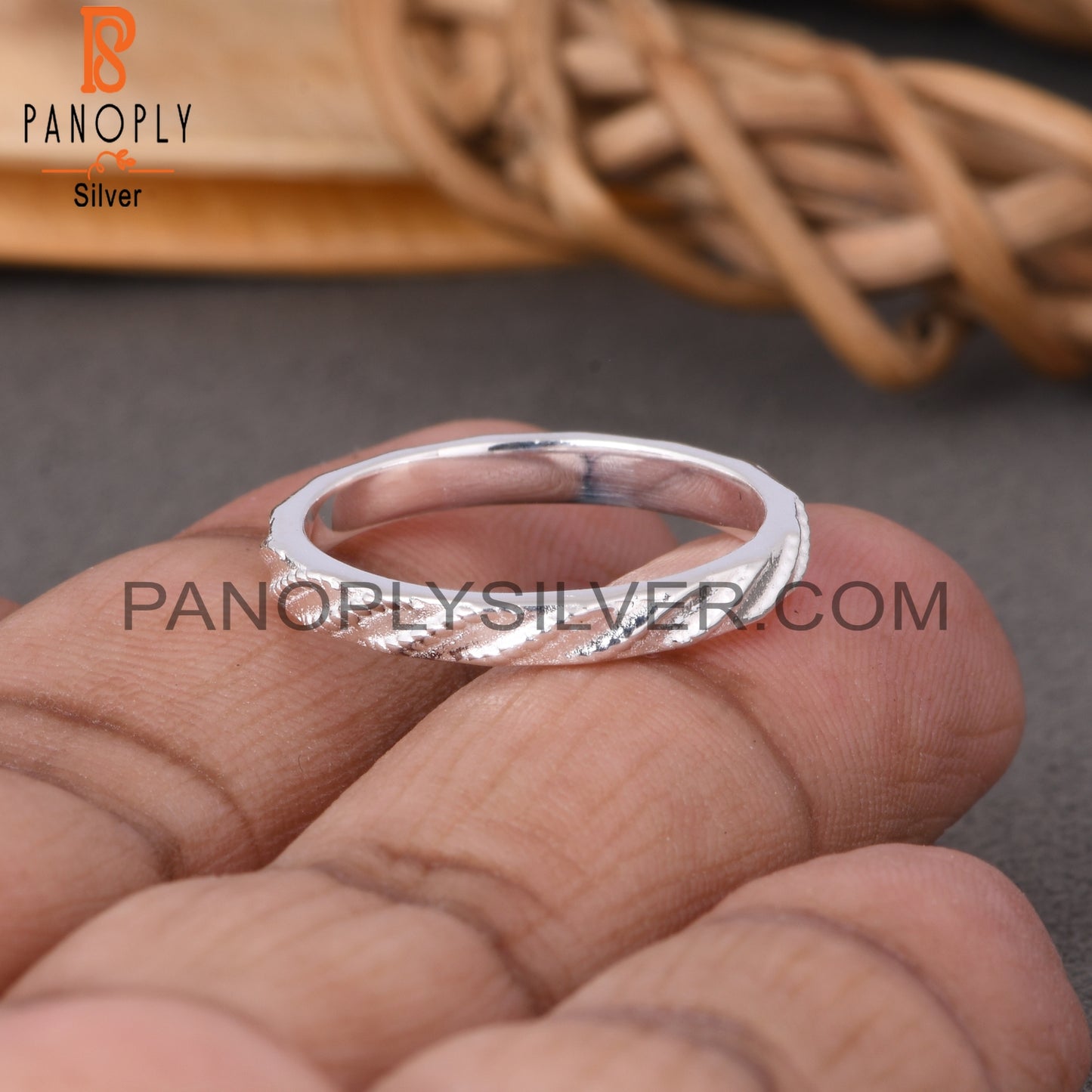 Minimalist Small Twist Spinner 925 Sterling Silver Ring