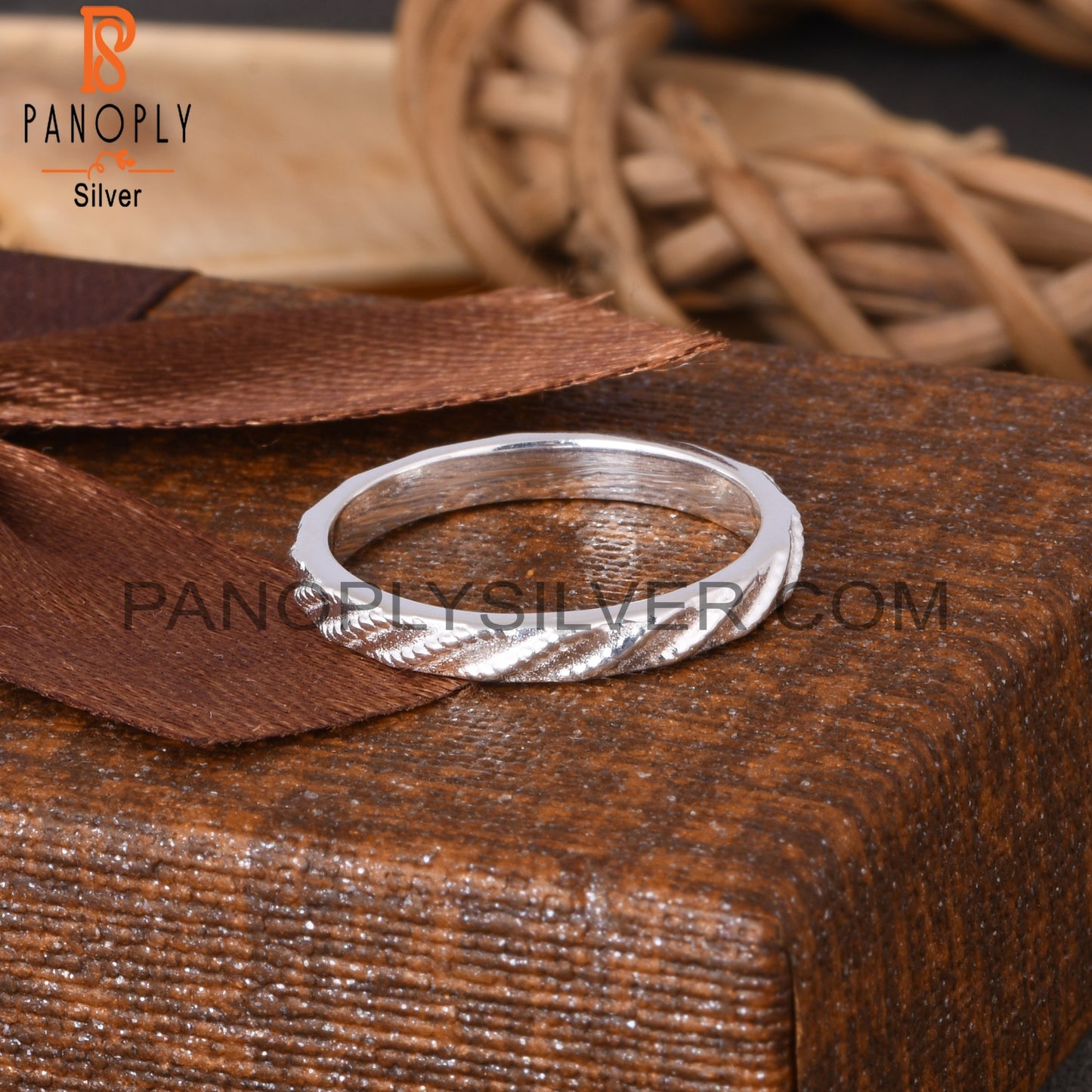 Minimalist Small Twist Spinner 925 Sterling Silver Ring