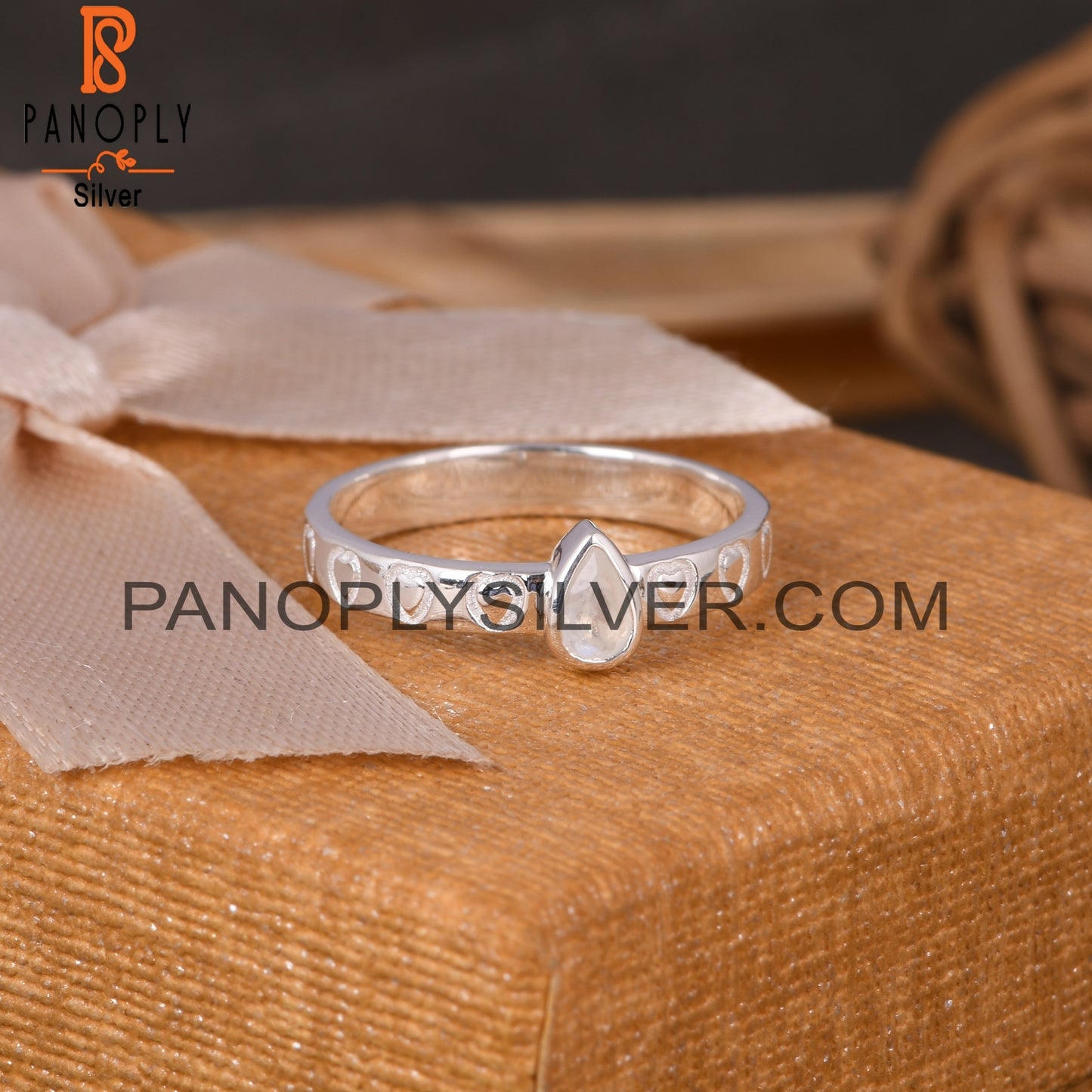 Rainbow Moonstone Pear 925 Sterling Silver Ring