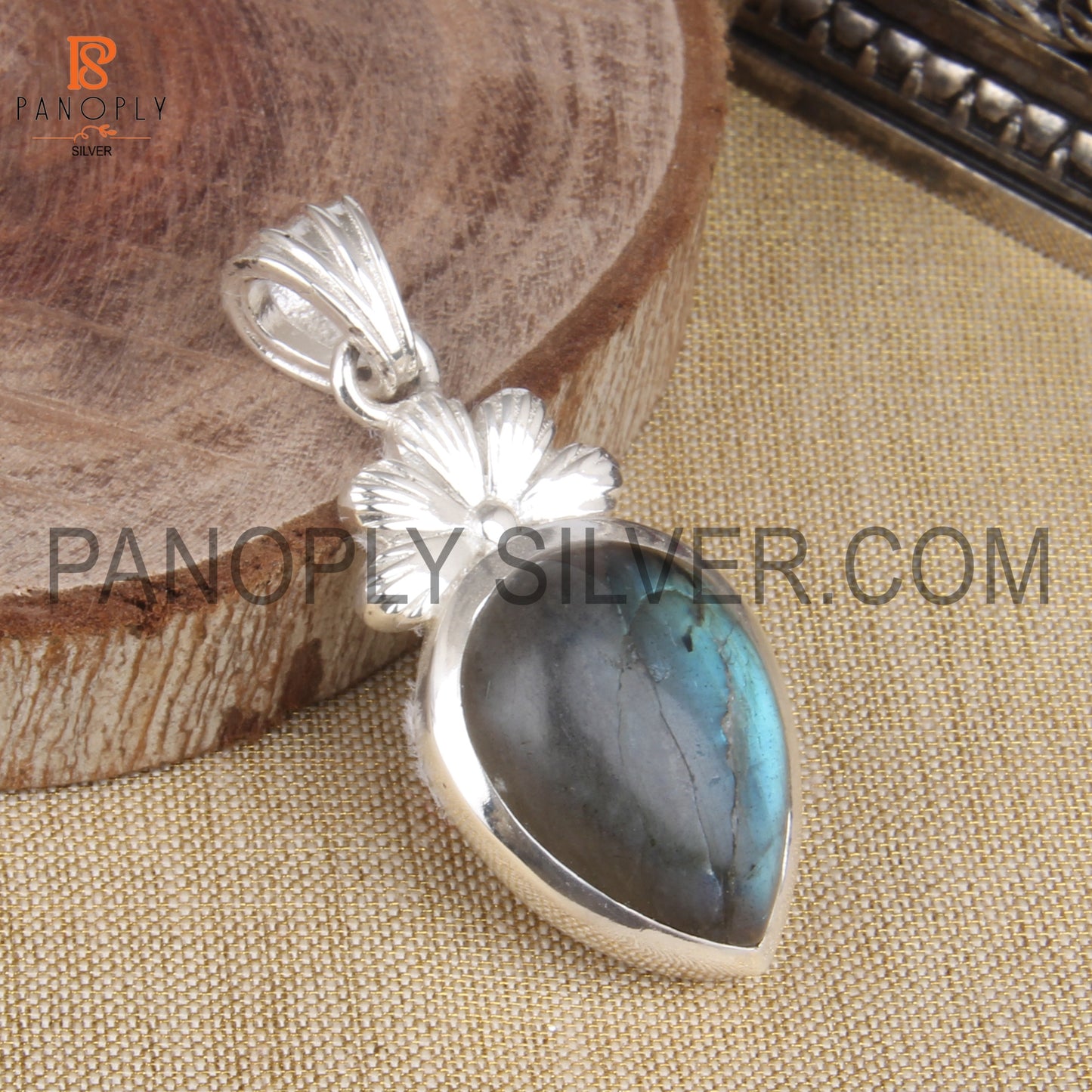 Handmade Labradorite Gem 925 Sterling Silver Flower Pendant