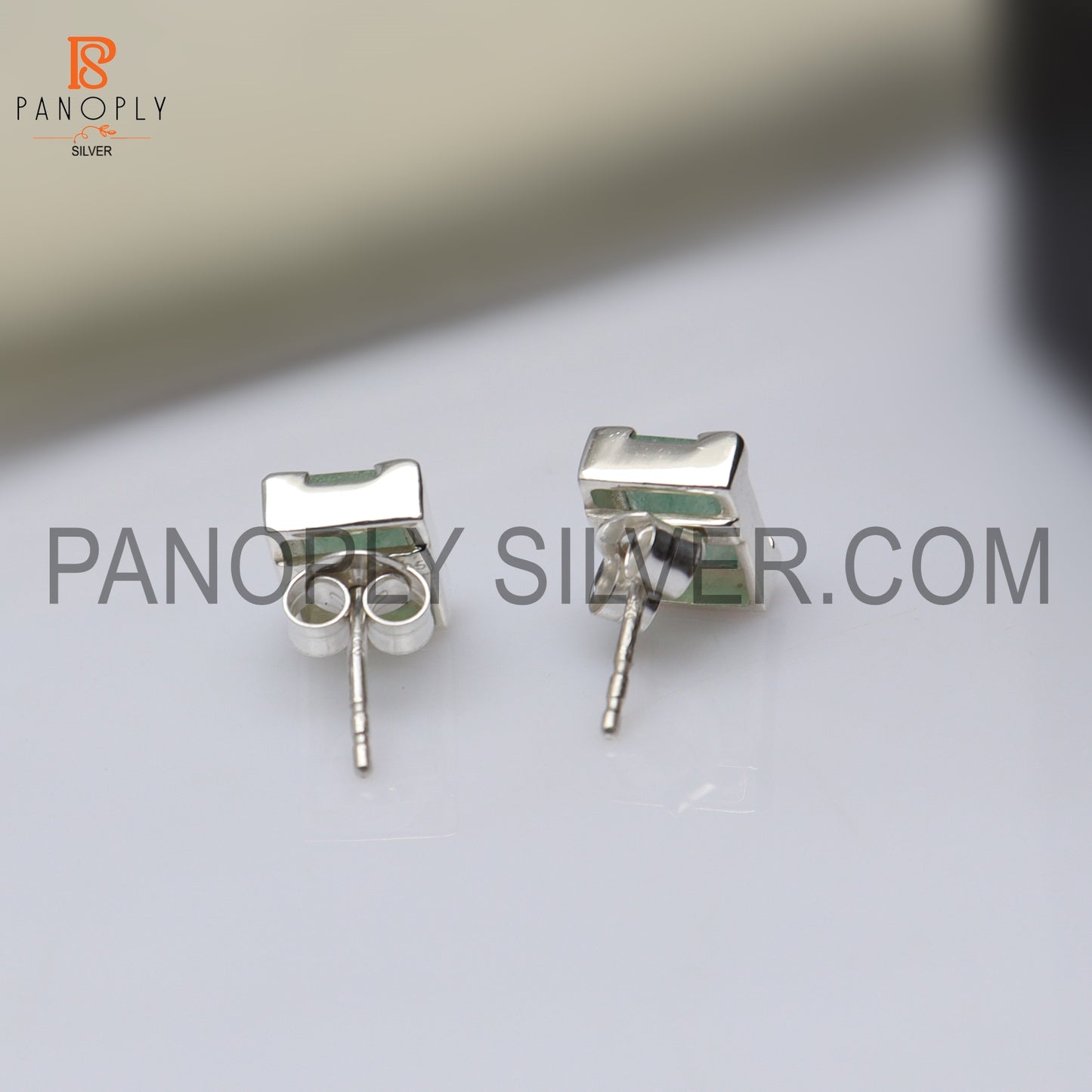Green Strawberry Quartz 925 Silver Gem Stud Jewelry for Women's Day