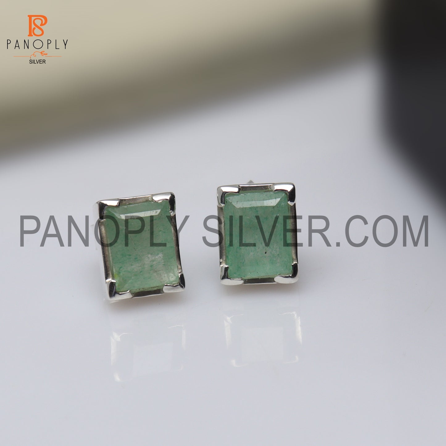 Green Strawberry Quartz 925 Silver Gem Stud Jewelry for Women's Day