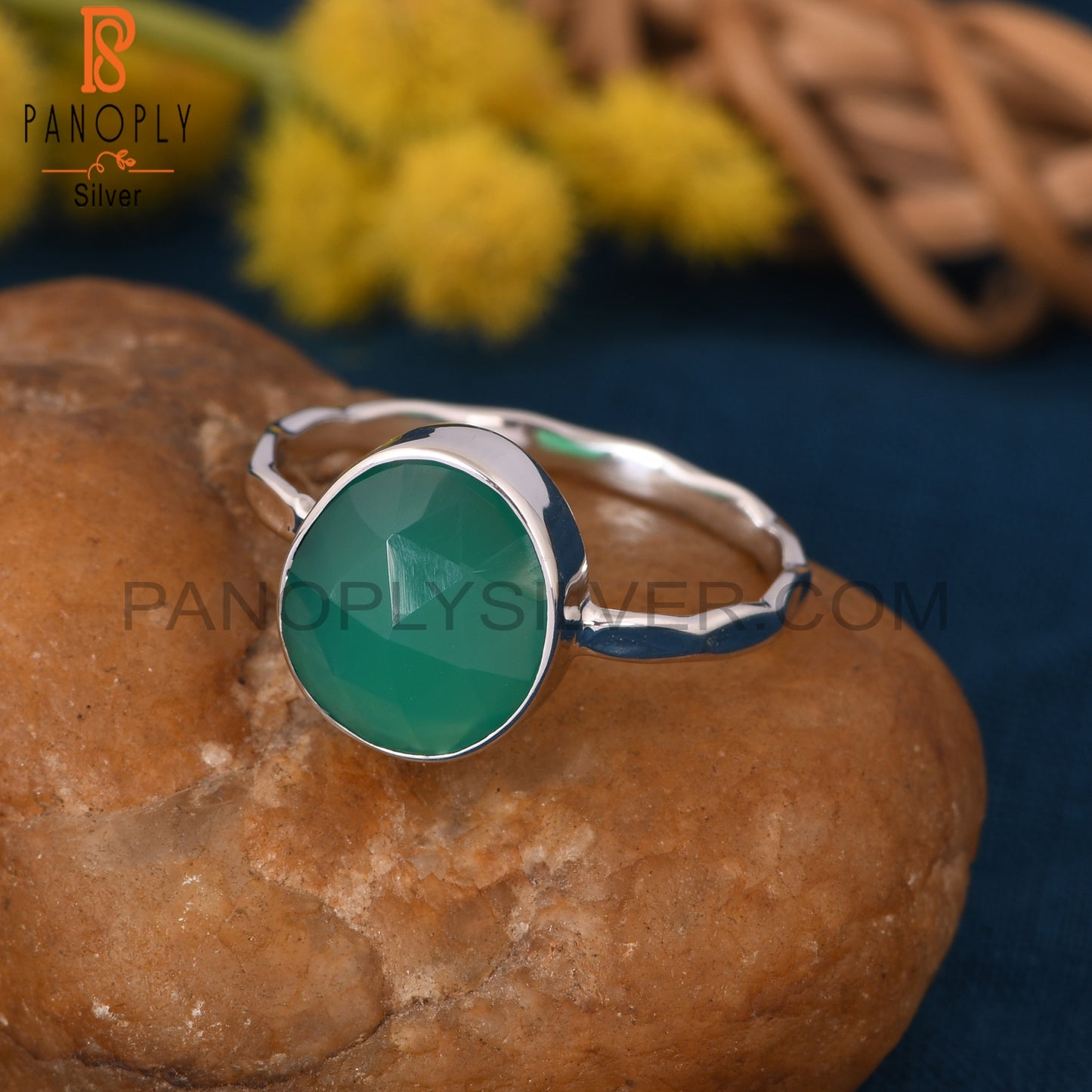 Bezel Set Green Onyx Gemstone 925 Sterling Silver Rings