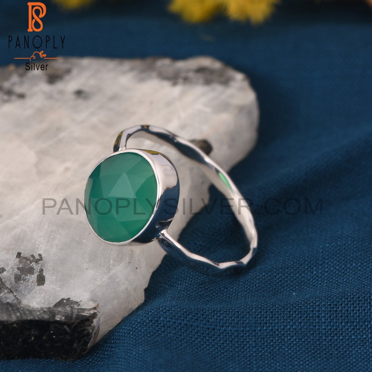 Bezel Set Green Onyx Gemstone 925 Sterling Silver Rings