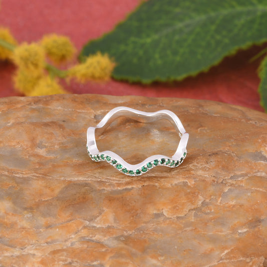 Glass Green Gemstone Wave Band Silver Ring