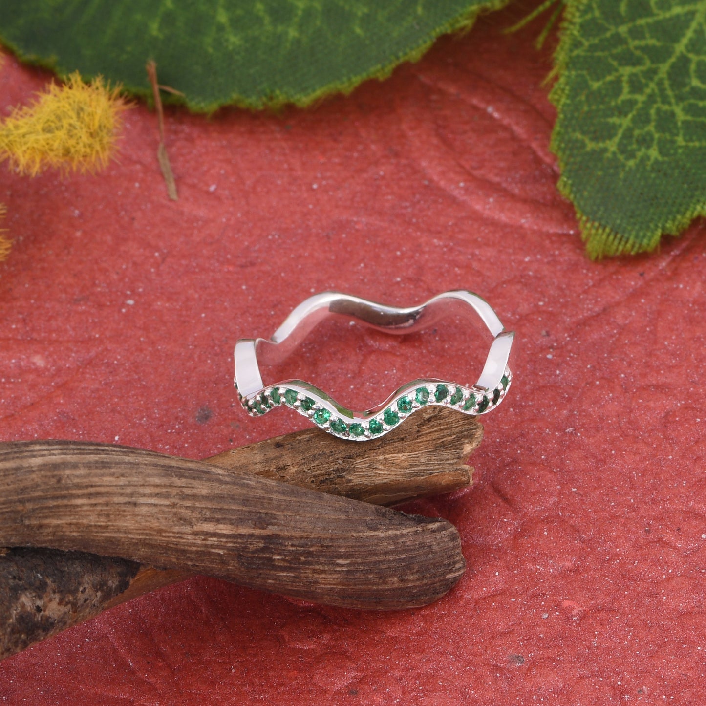 Glass Green Gemstone Wave Band Silver Ring