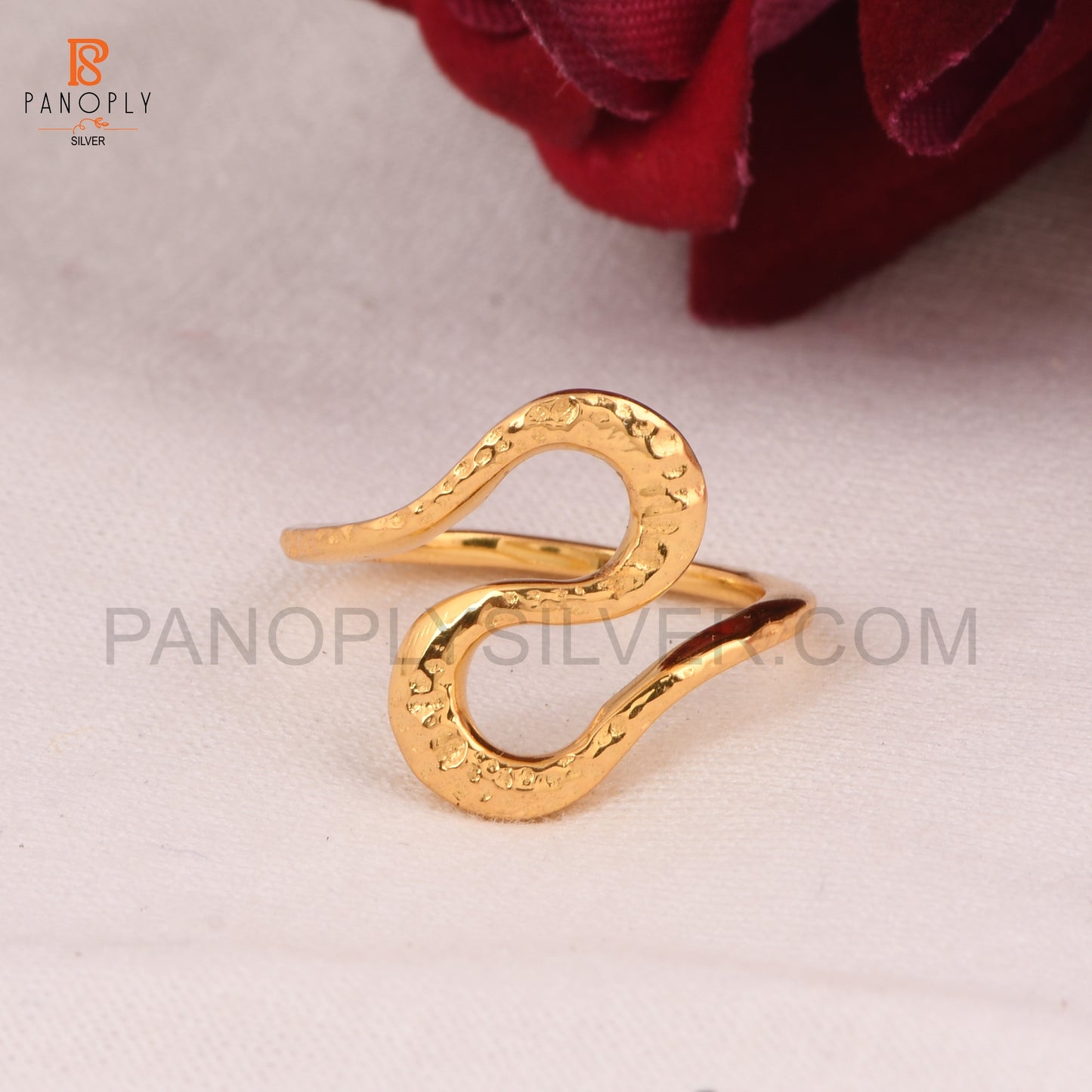 Wave Design Gold-Plated Fashion Ring, Hammered Texture Jewelry